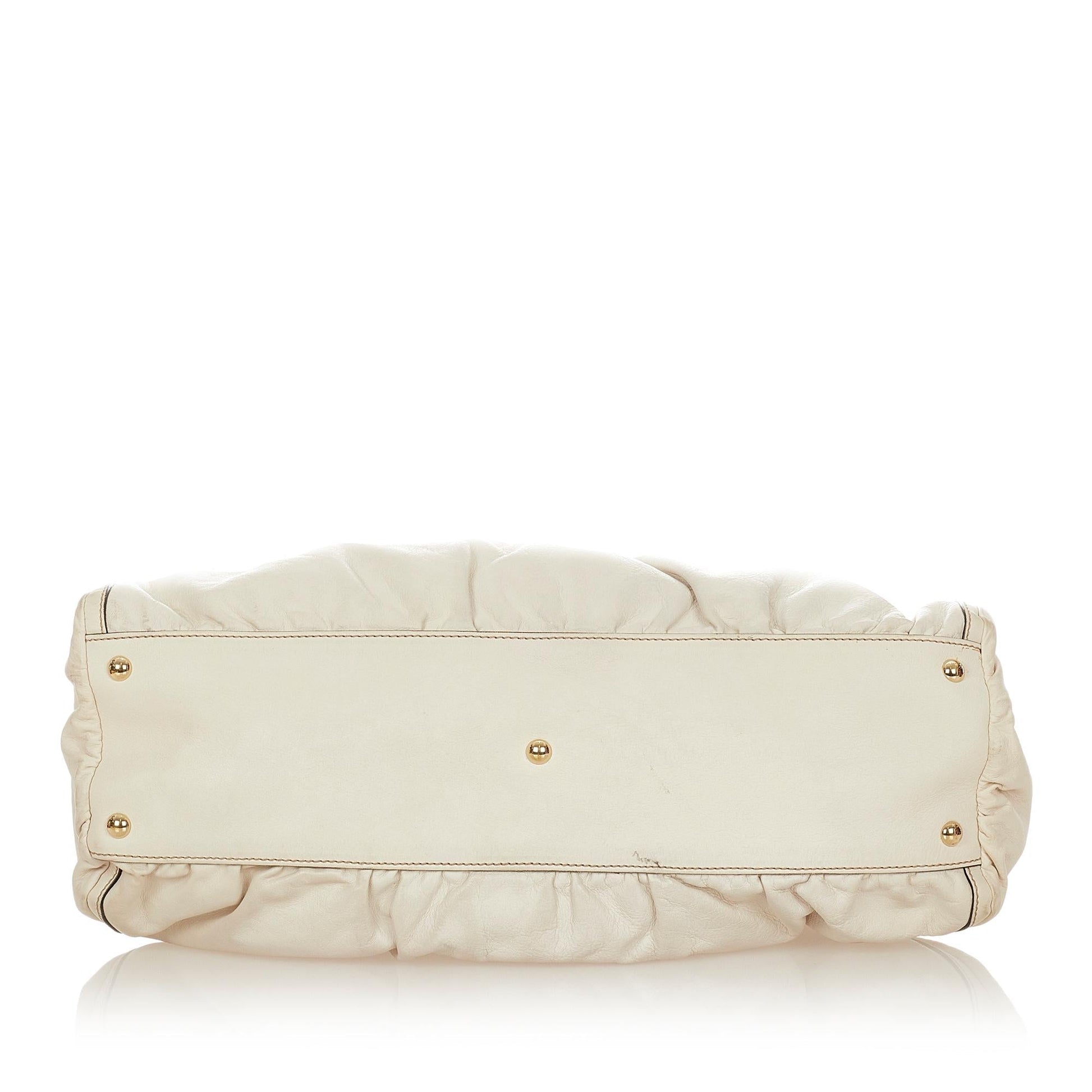 Gucci Abbey D-ring Leather Shoulder Bag (SHG-31847)