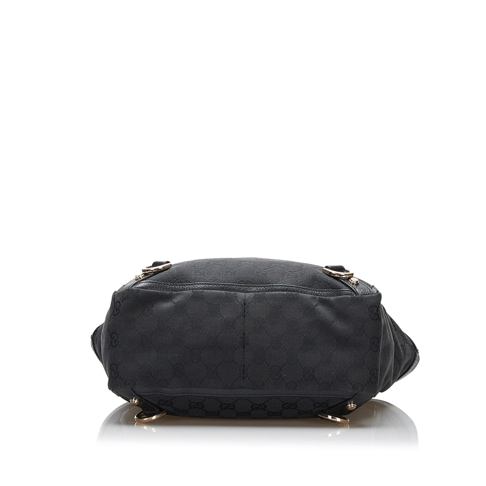 Gucci Abbey GG Canvas Tote (SHG-maqJoz)