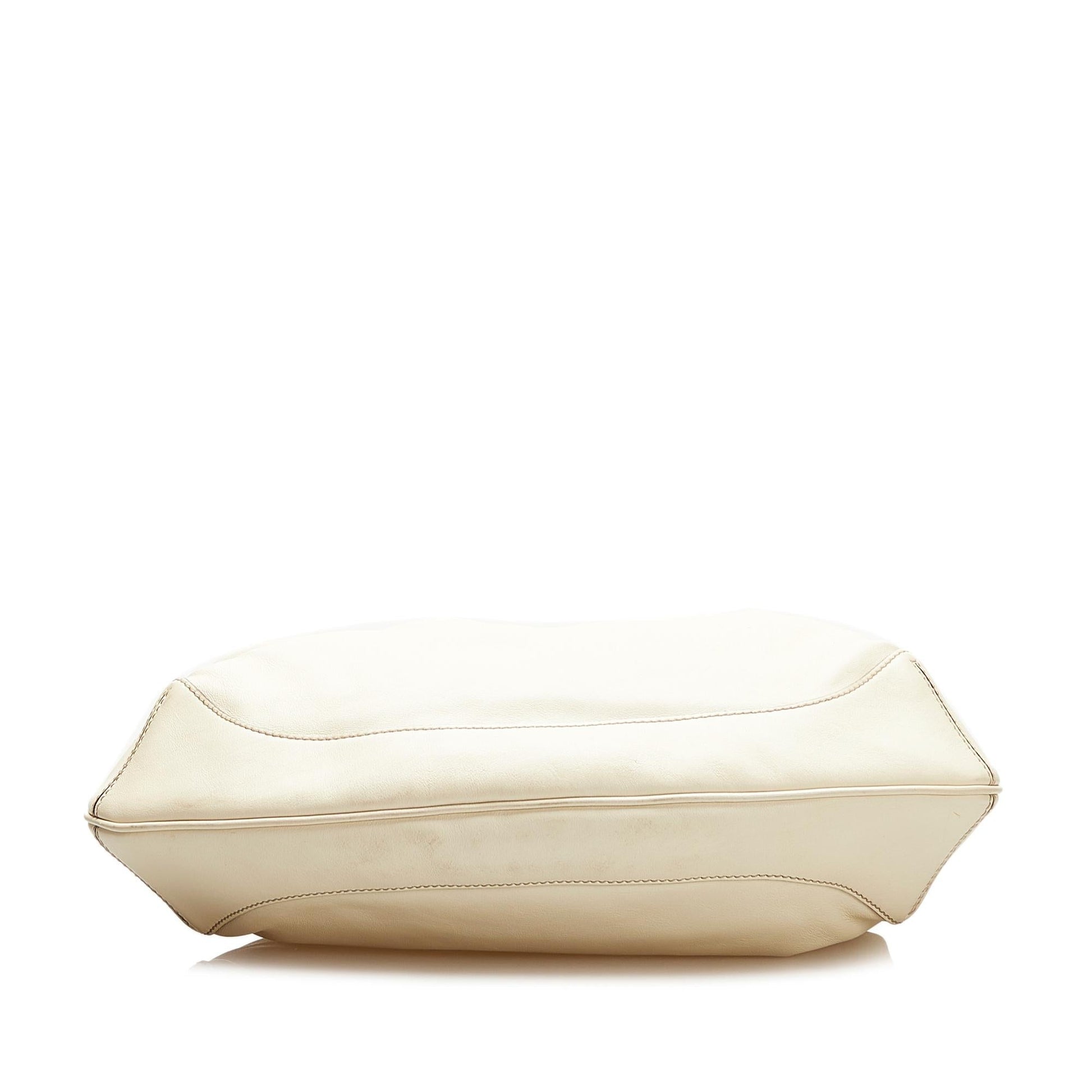 Gucci Bamboo Leather Handbag (SHG-35922)