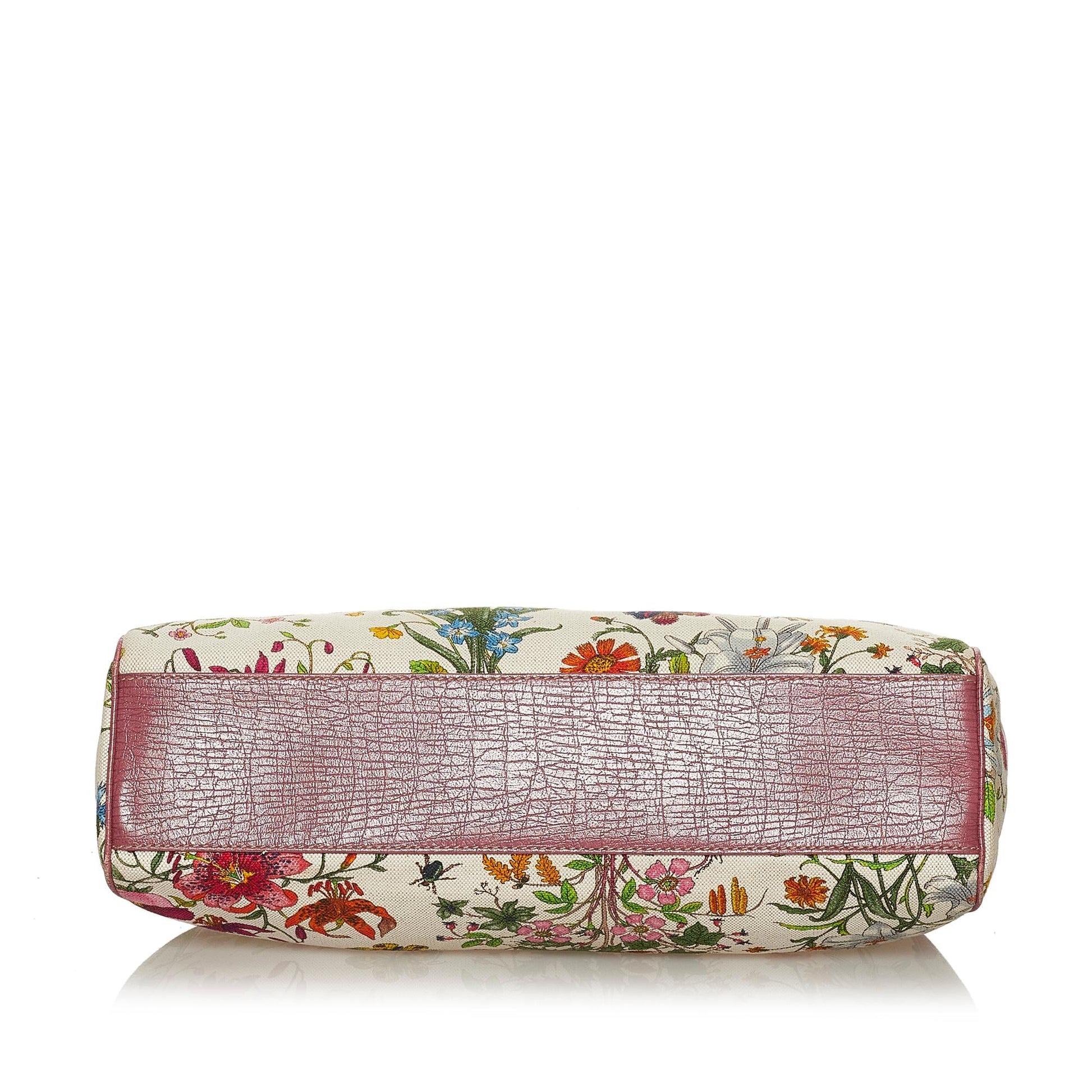 Gucci Flora Canvas Shoulder Bag (SHG-28350)