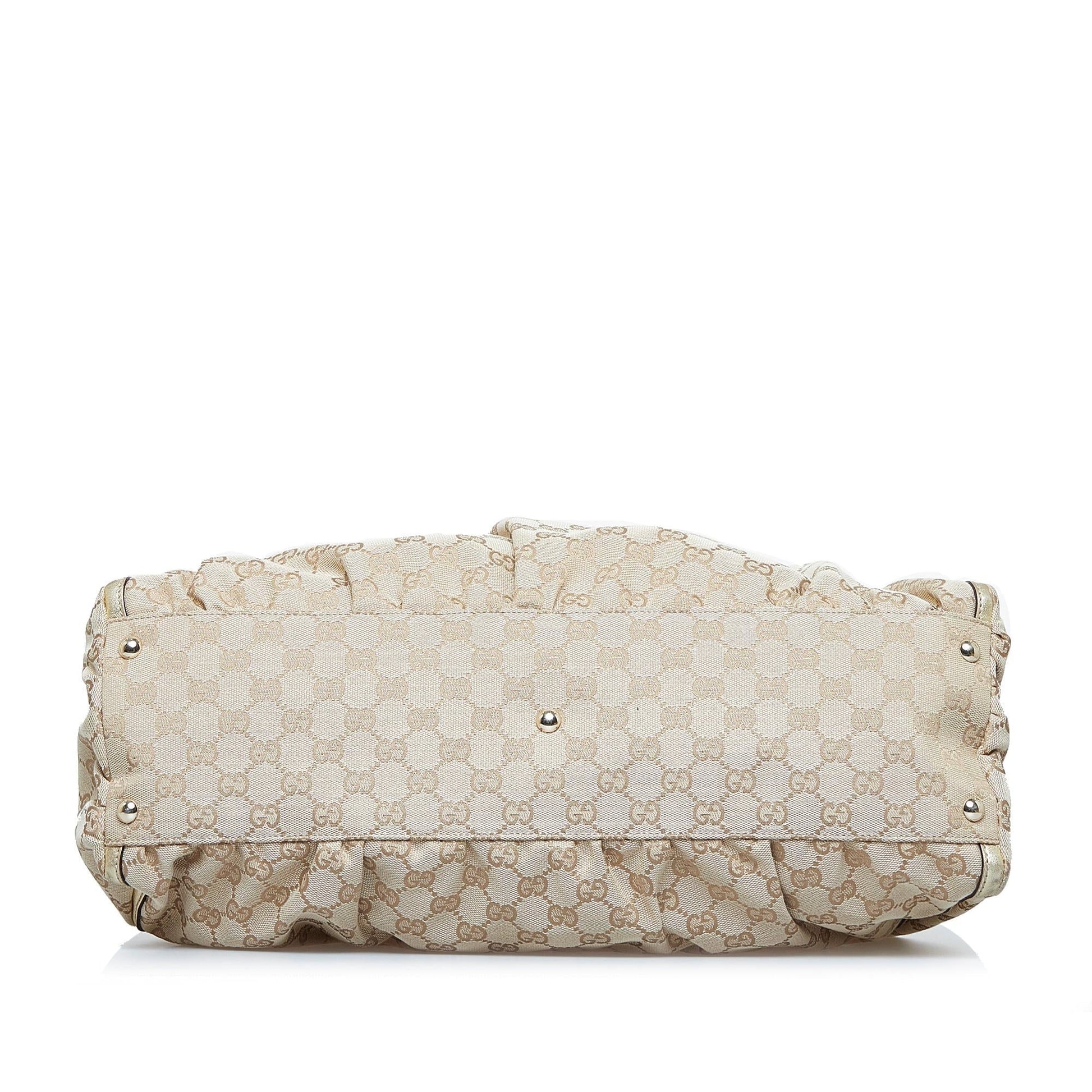 Gucci GG Canvas Abbey D-Ring Handbag (SHG-lm4hGR)