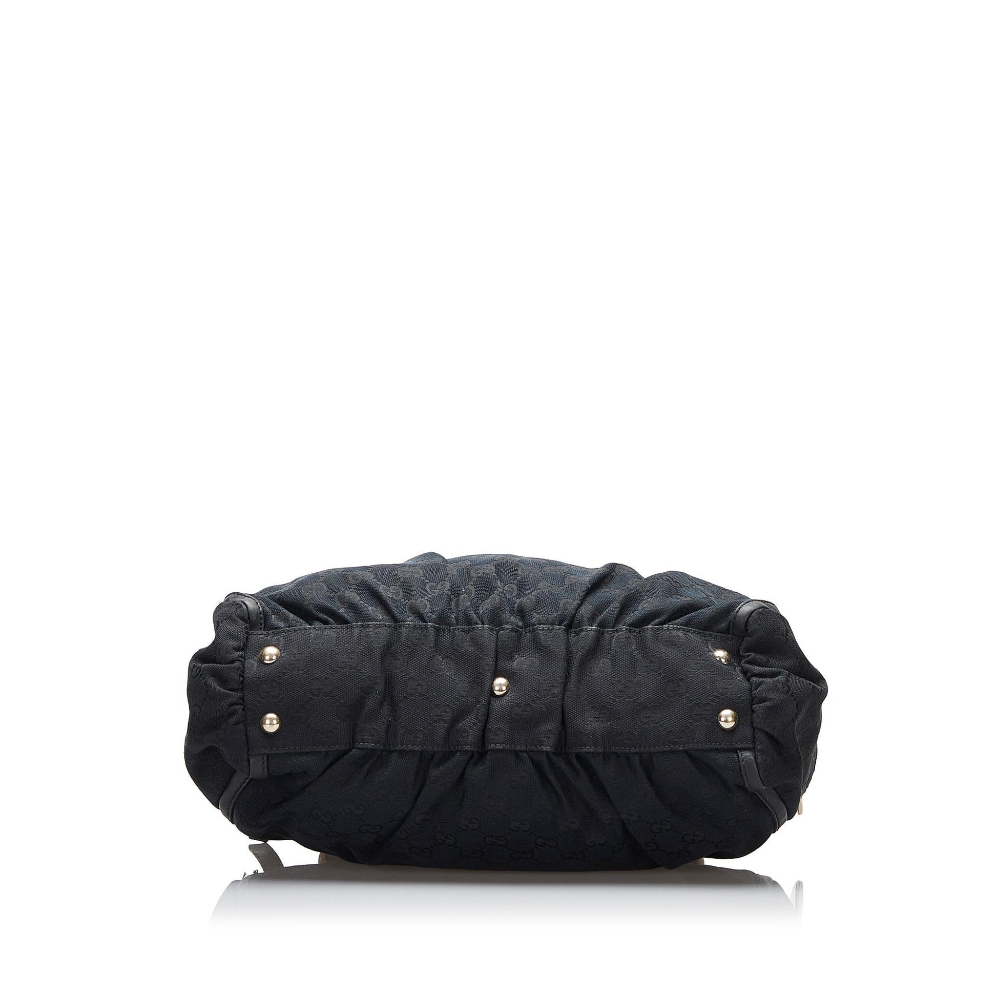 Gucci GG Canvas Abbey D-Ring Shoulder Bag (SHG-C7q6aL)