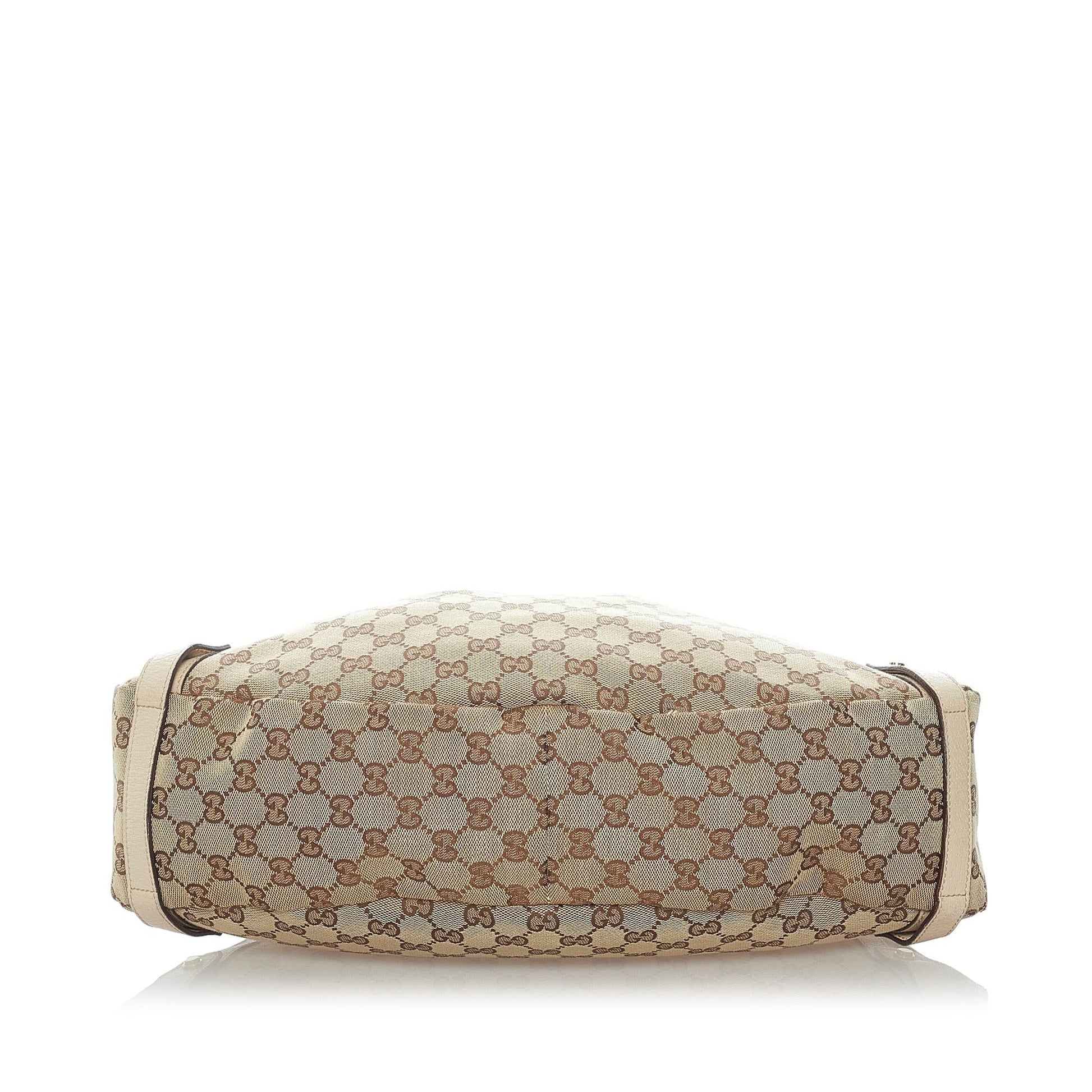 Gucci GG Canvas Abbey Shoulder Bag (SHG-32860)