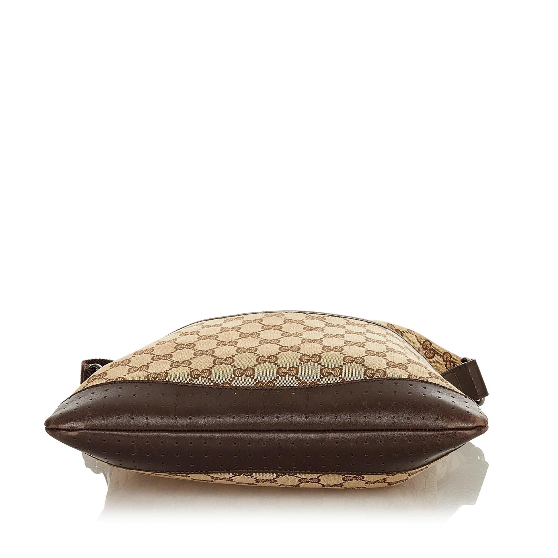Gucci GG Canvas Crossbody Bag (SHG-25023)