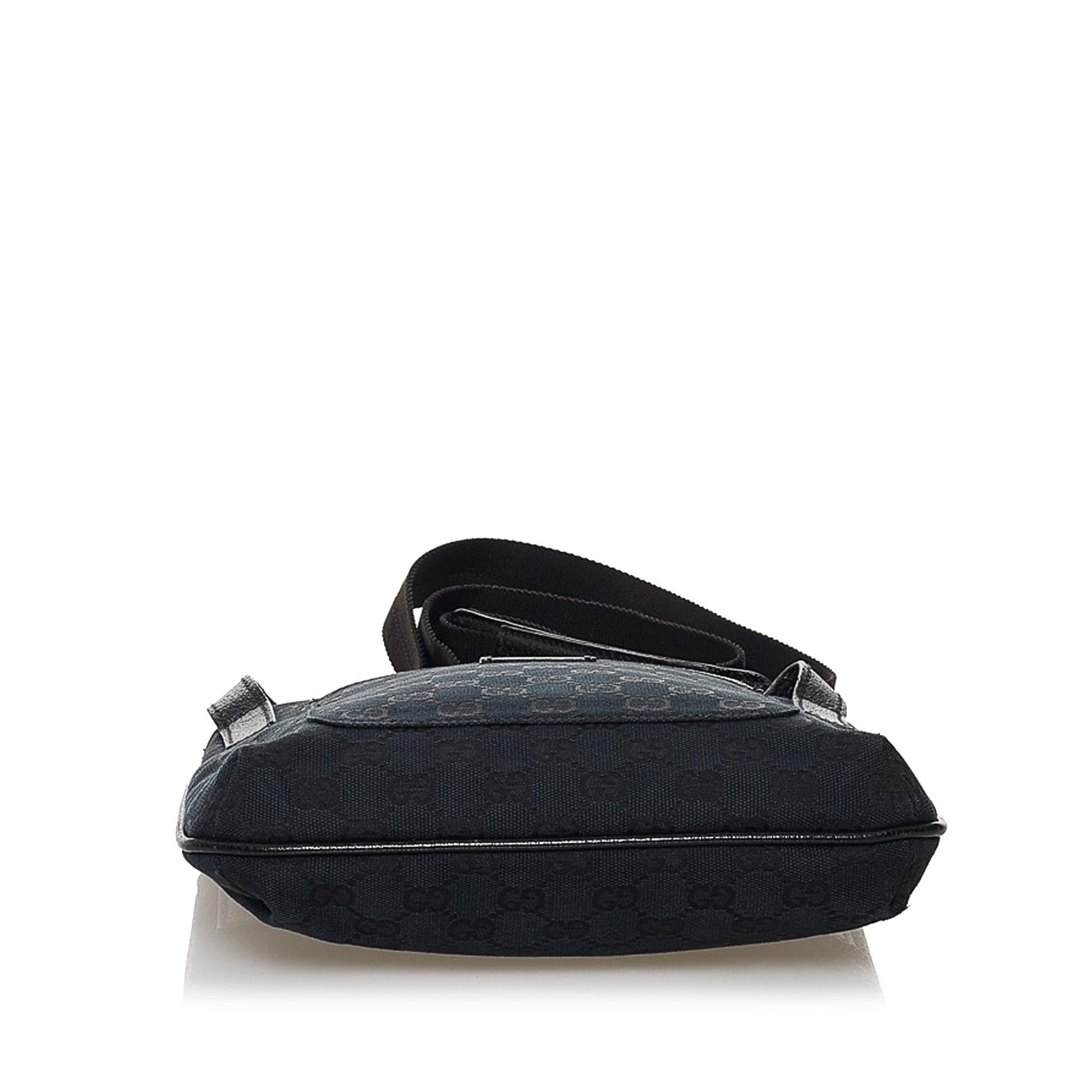 Gucci GG Canvas Crossbody Bag (SHG-32236)