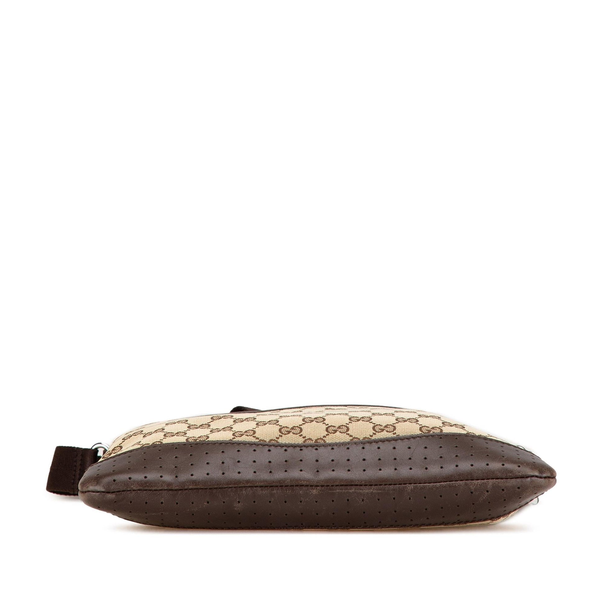 Gucci GG Canvas Crossbody Bag (SHG-GgCbyl)