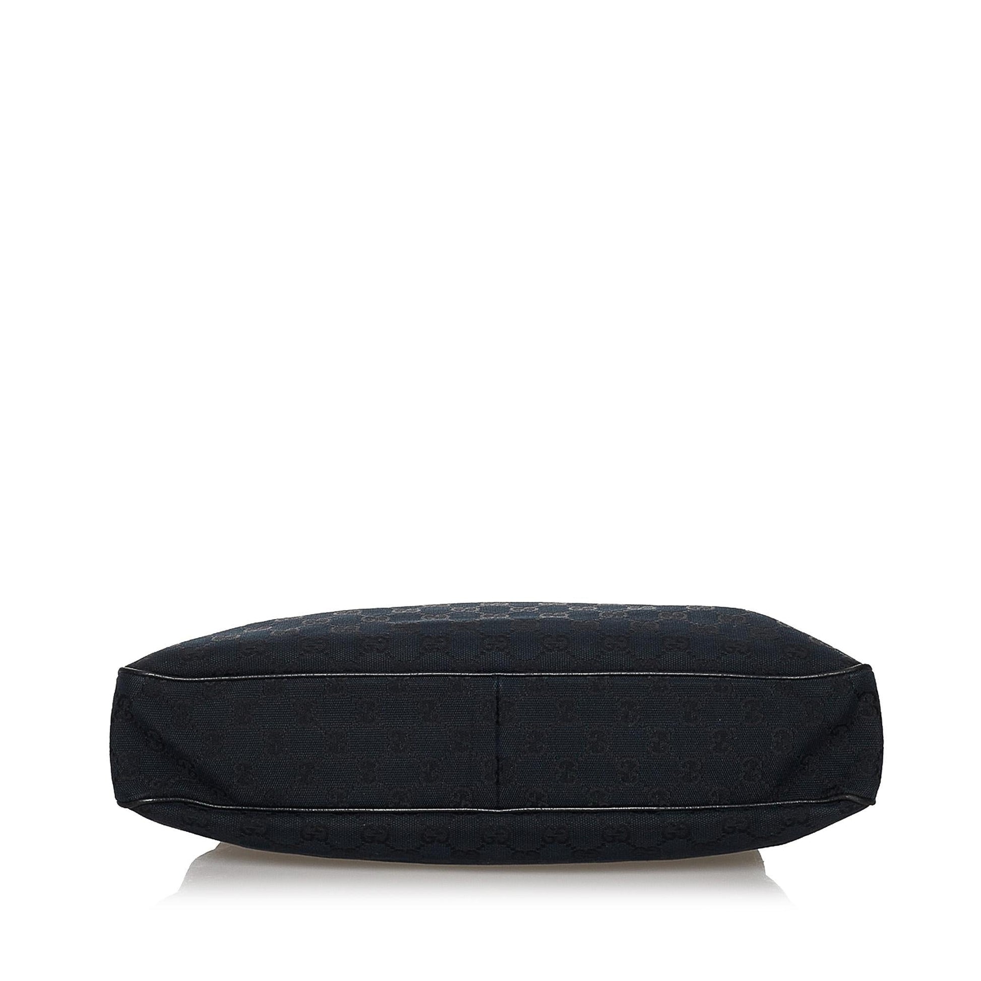 Gucci GG Canvas Eclipse Shoulder Bag (SHG-31044)