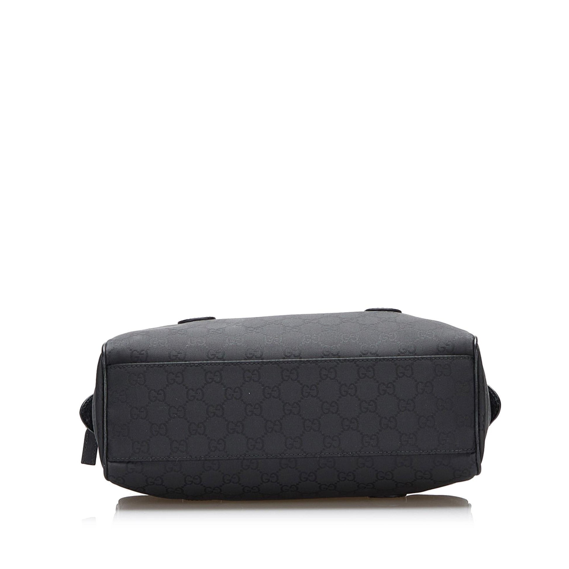 Gucci GG Canvas Handbag (SHG-JhpaJH)