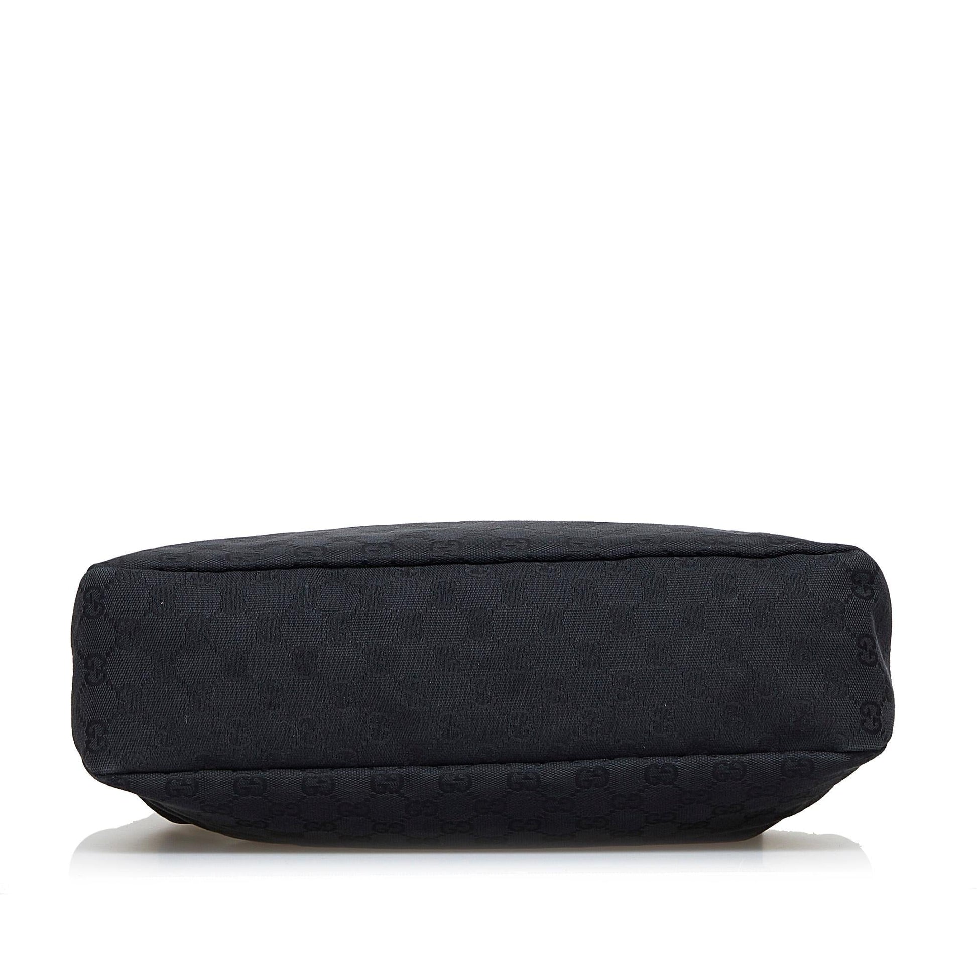 Gucci GG Canvas Horsebit Shoulder Bag (SHG-rc6XaO)