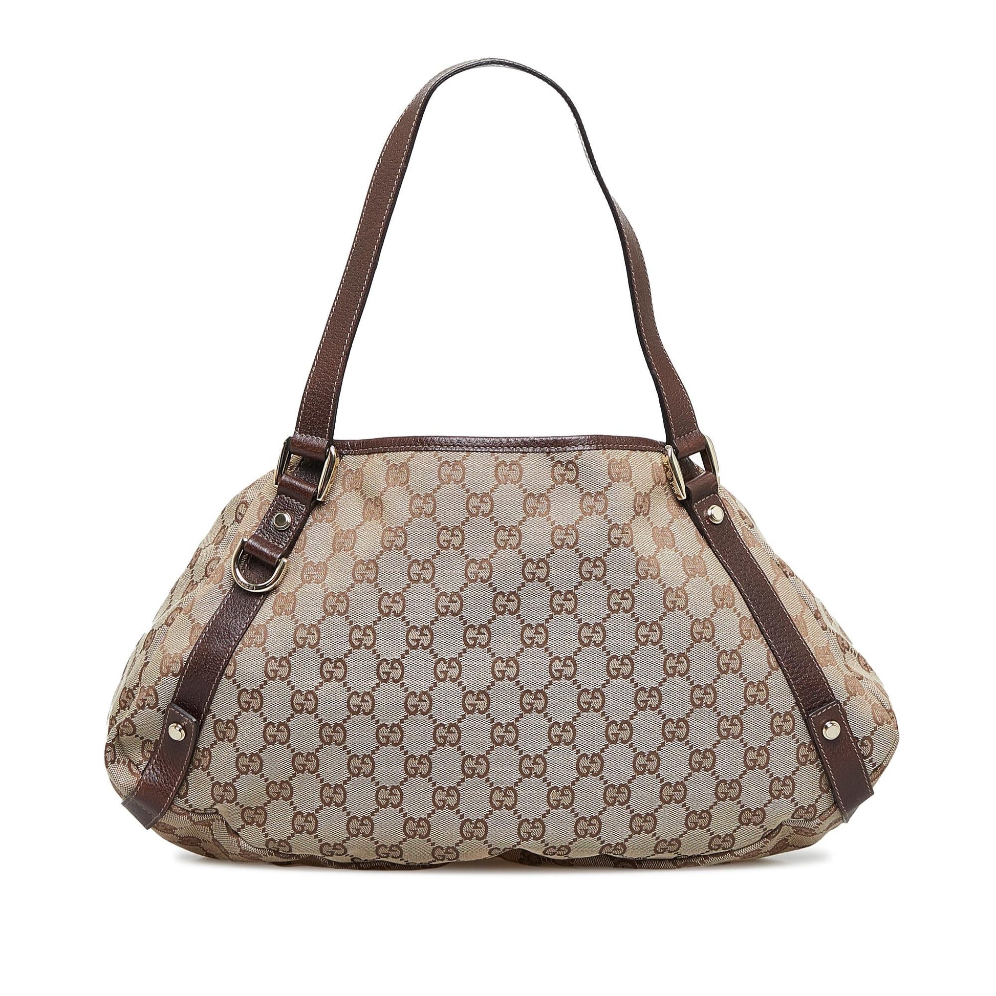 Gucci GG Canvas Pelham Shoulder Bag (SHG-ZEcu1Y)