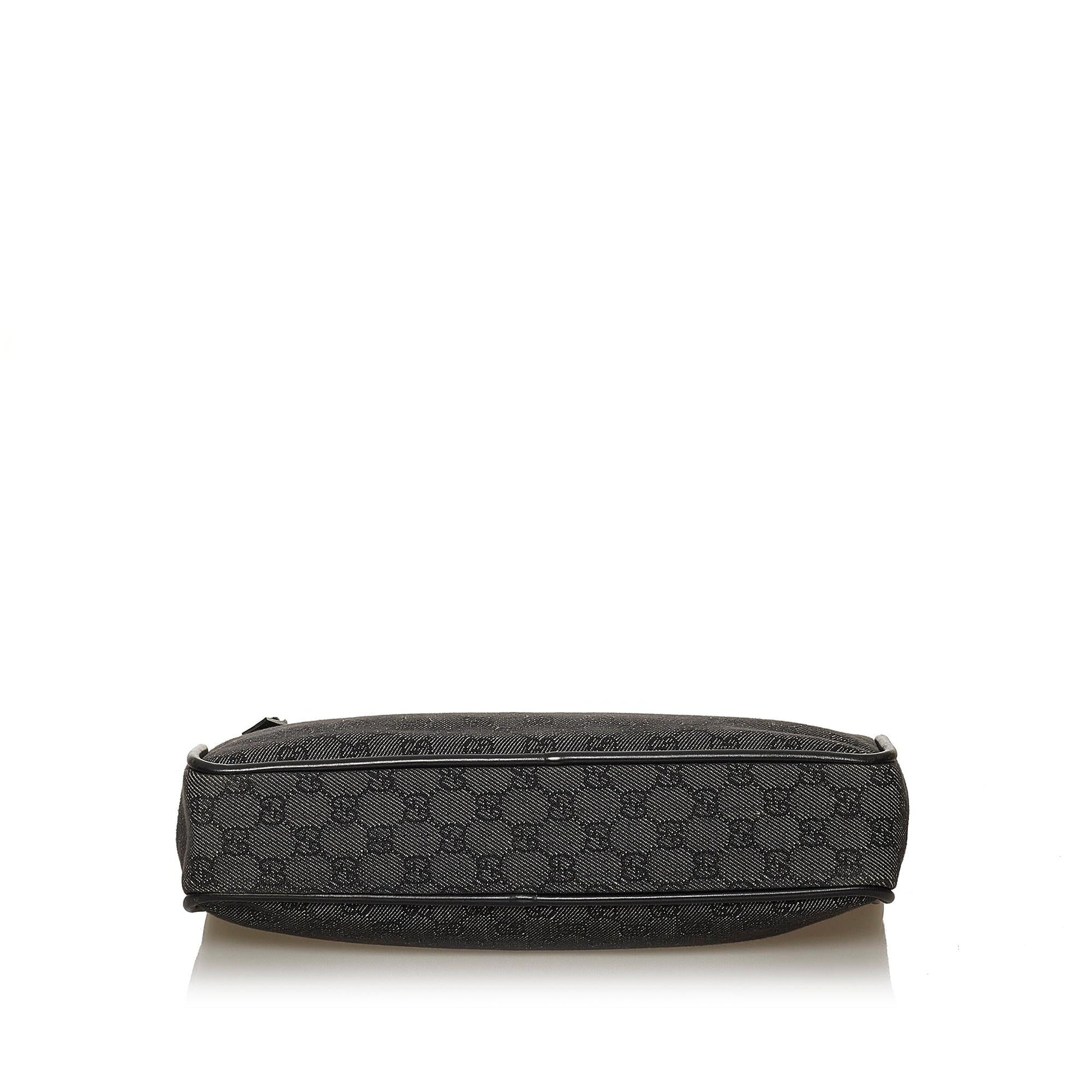 Gucci Canvas Shoulder Bag Style 23