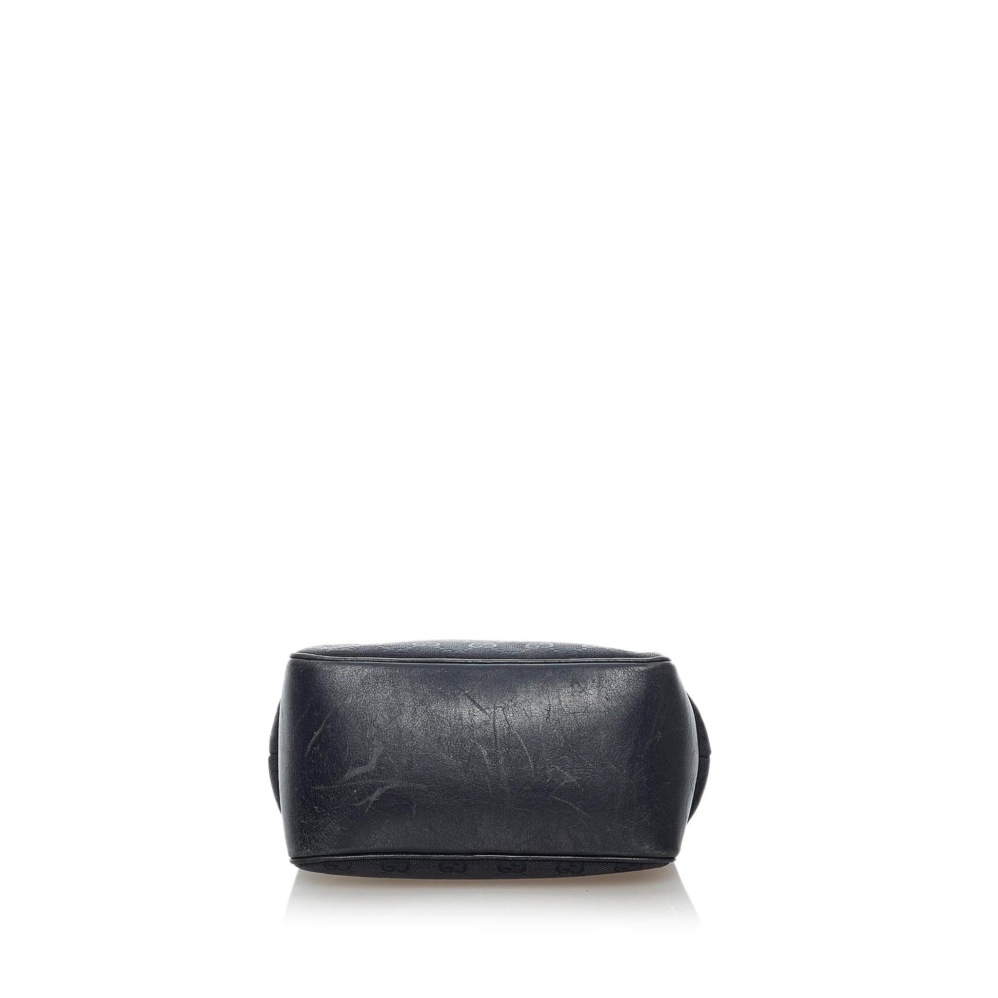 Gucci GG Canvas Shoulder Bag (SHG-32798)