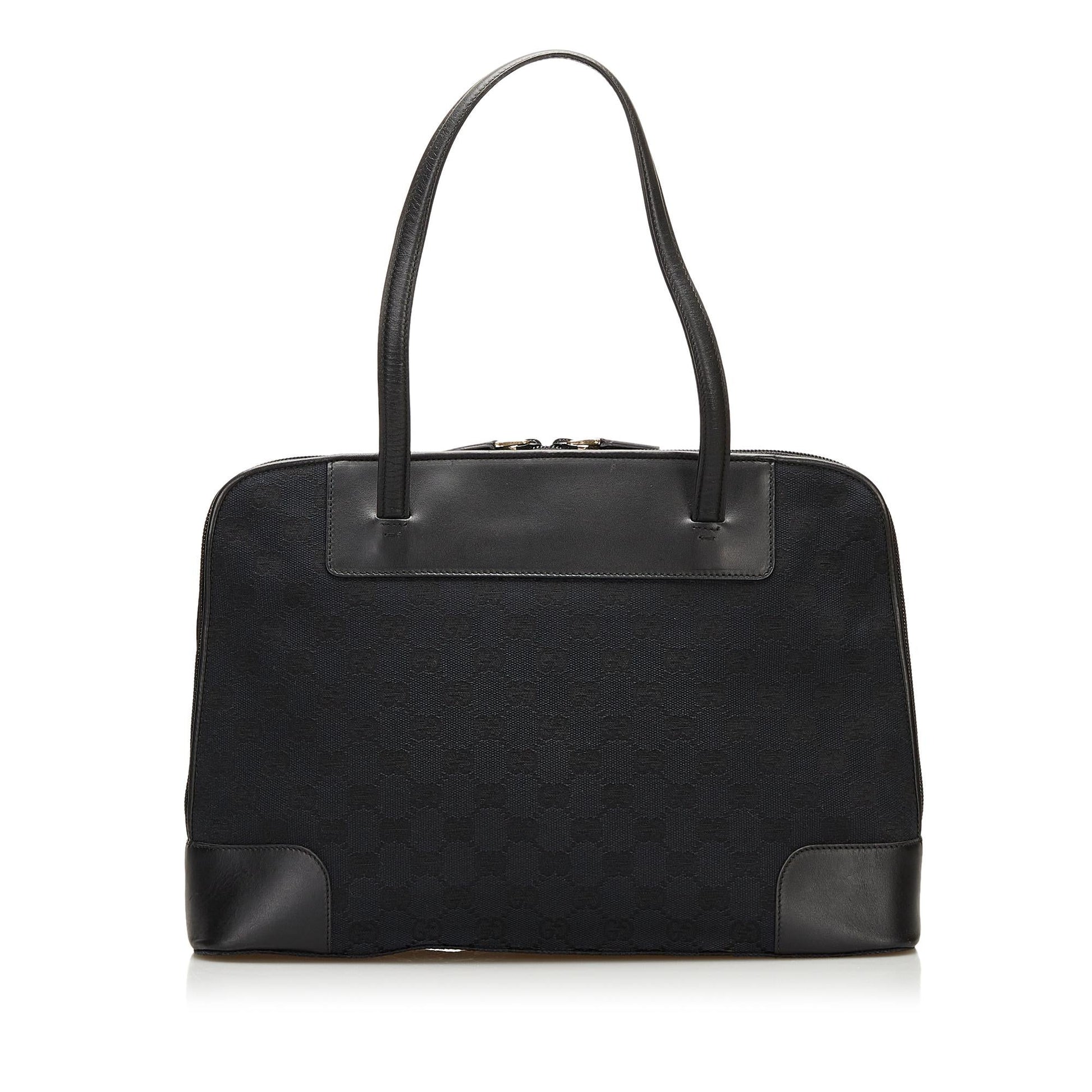 Gucci GG Canvas Shoulder Bag (SHG-A8NpEi)