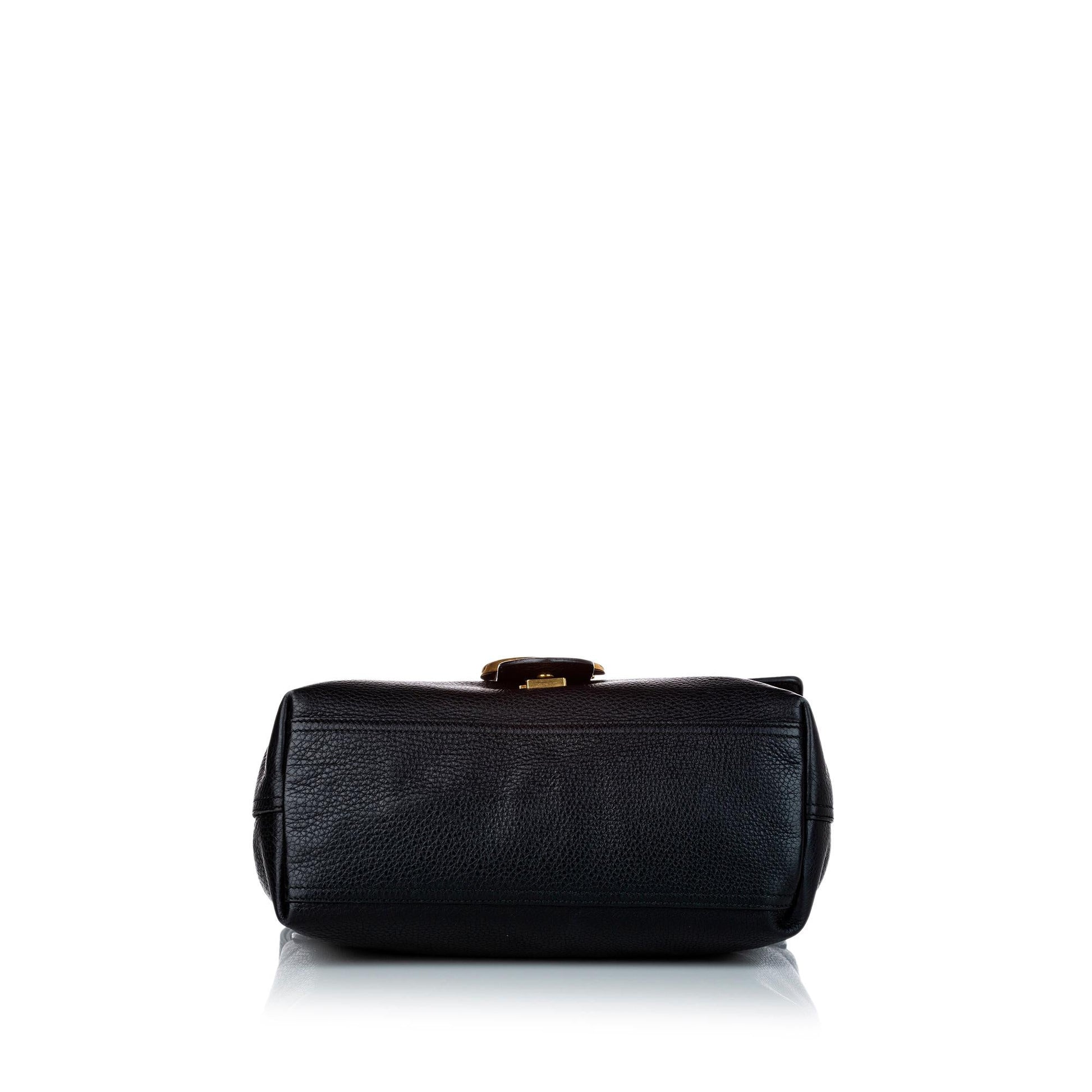 Gucci GG Marmont Leather Shoulder Bag (SHG-30299)