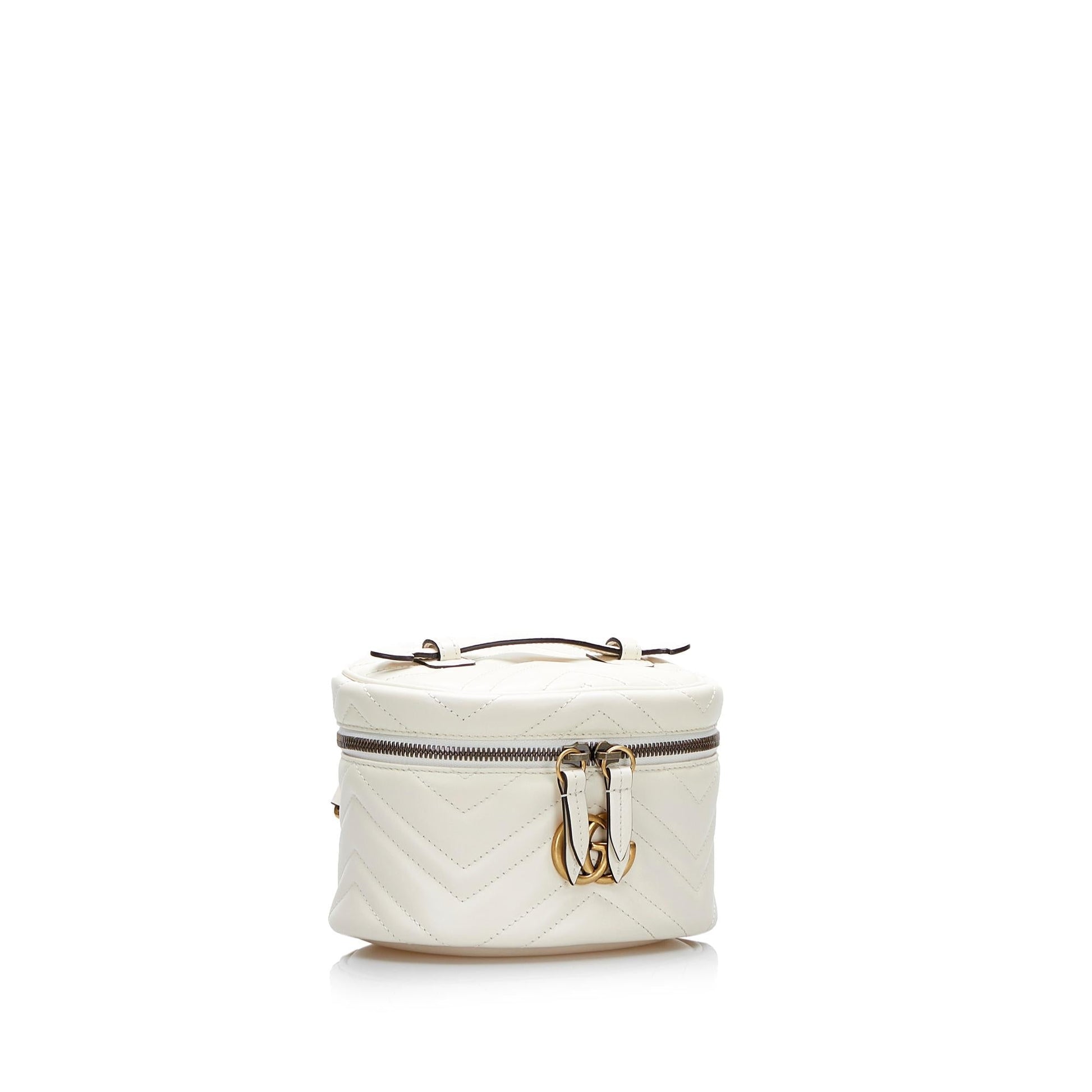 Gucci GG Marmont Round Backpack (SHG-SMFnDc)