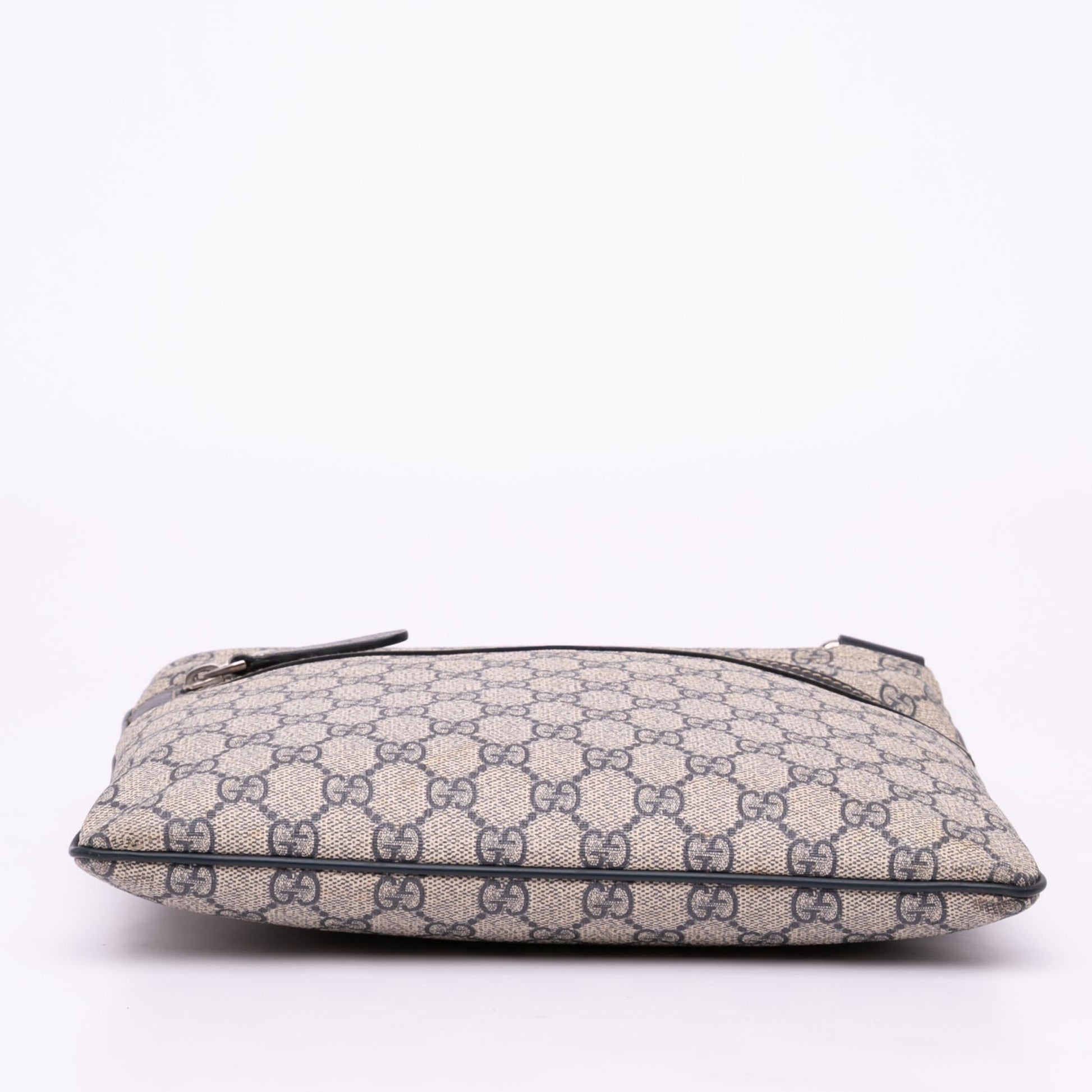 Gucci GG Supreme Crossbody
