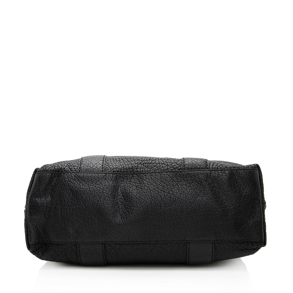 Gucci Grained Leather Bamboo Bar Medium Tote (SHF-19935)