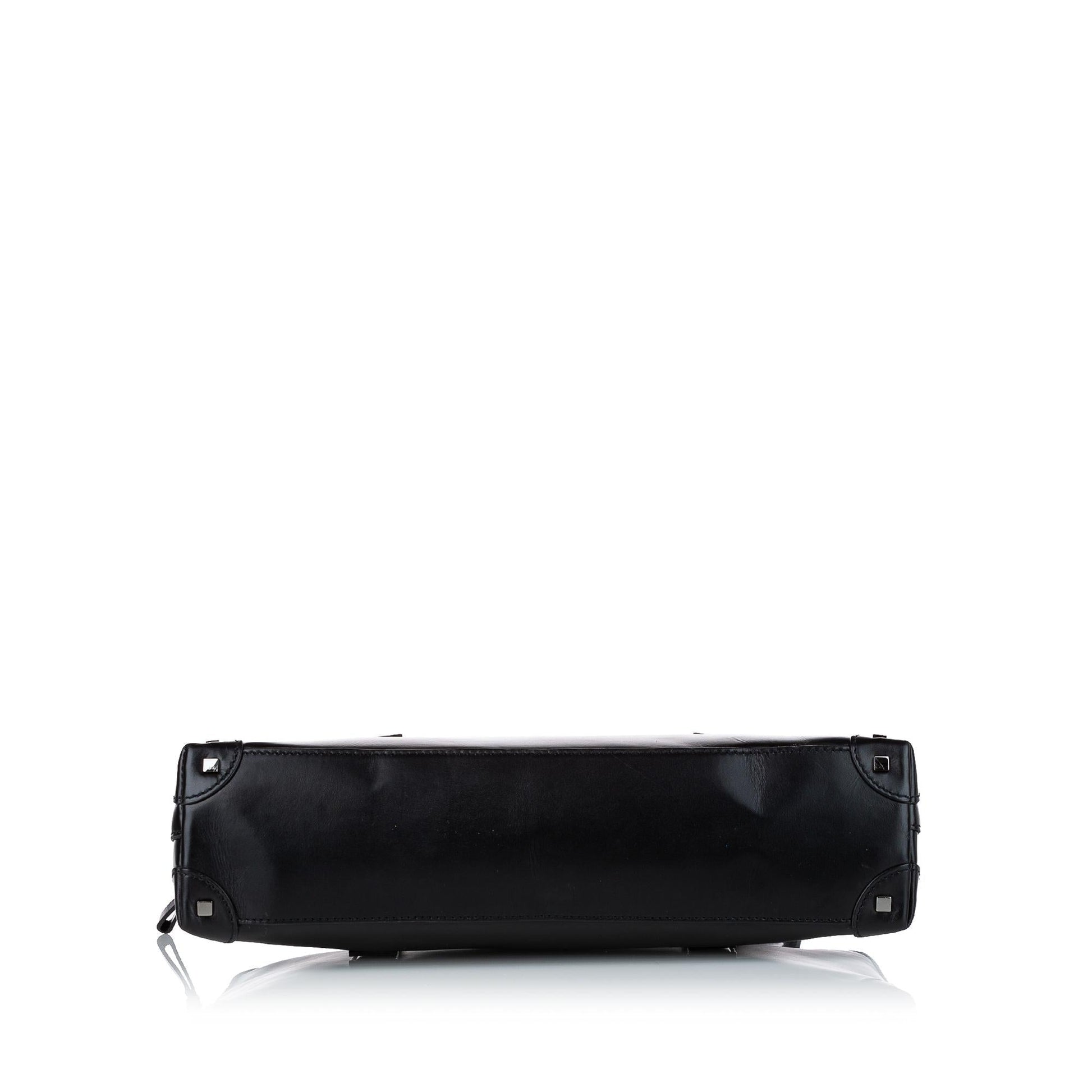 Gucci Leather Shoulder Bag (SHG-28476)