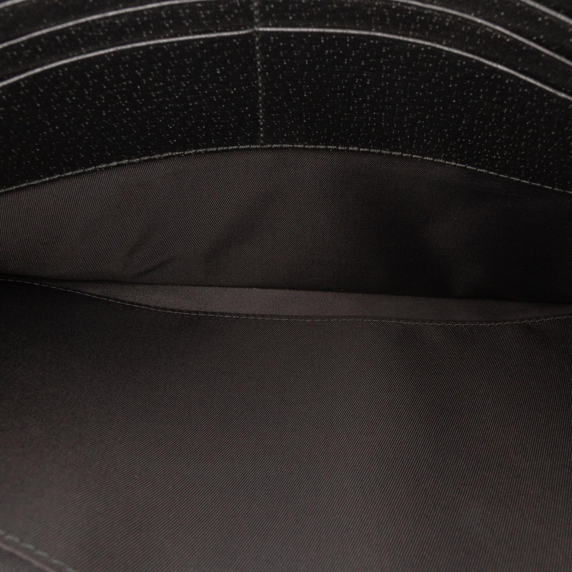 Gucci Leather Web Agora Clutch
