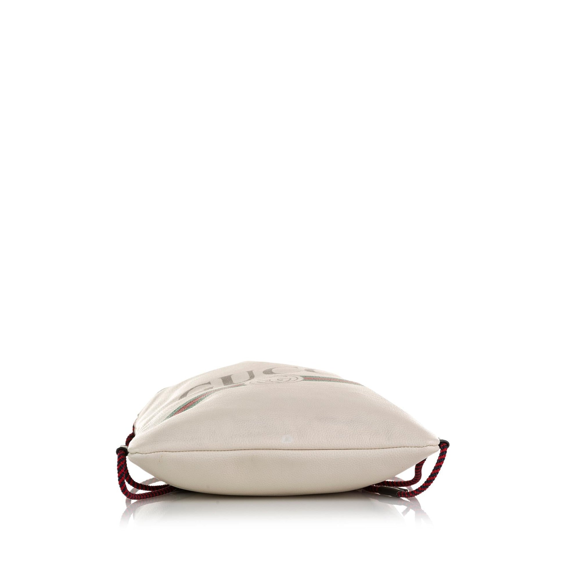 Gucci Logo Drawstring Backpack (SHG-Vl8urK)