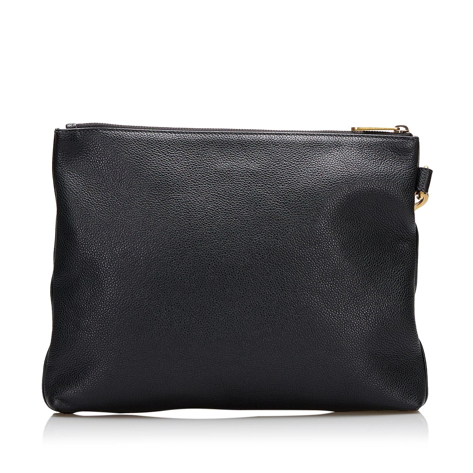 Gucci Logo Leather Clutch (SHG-Kmt4iX)