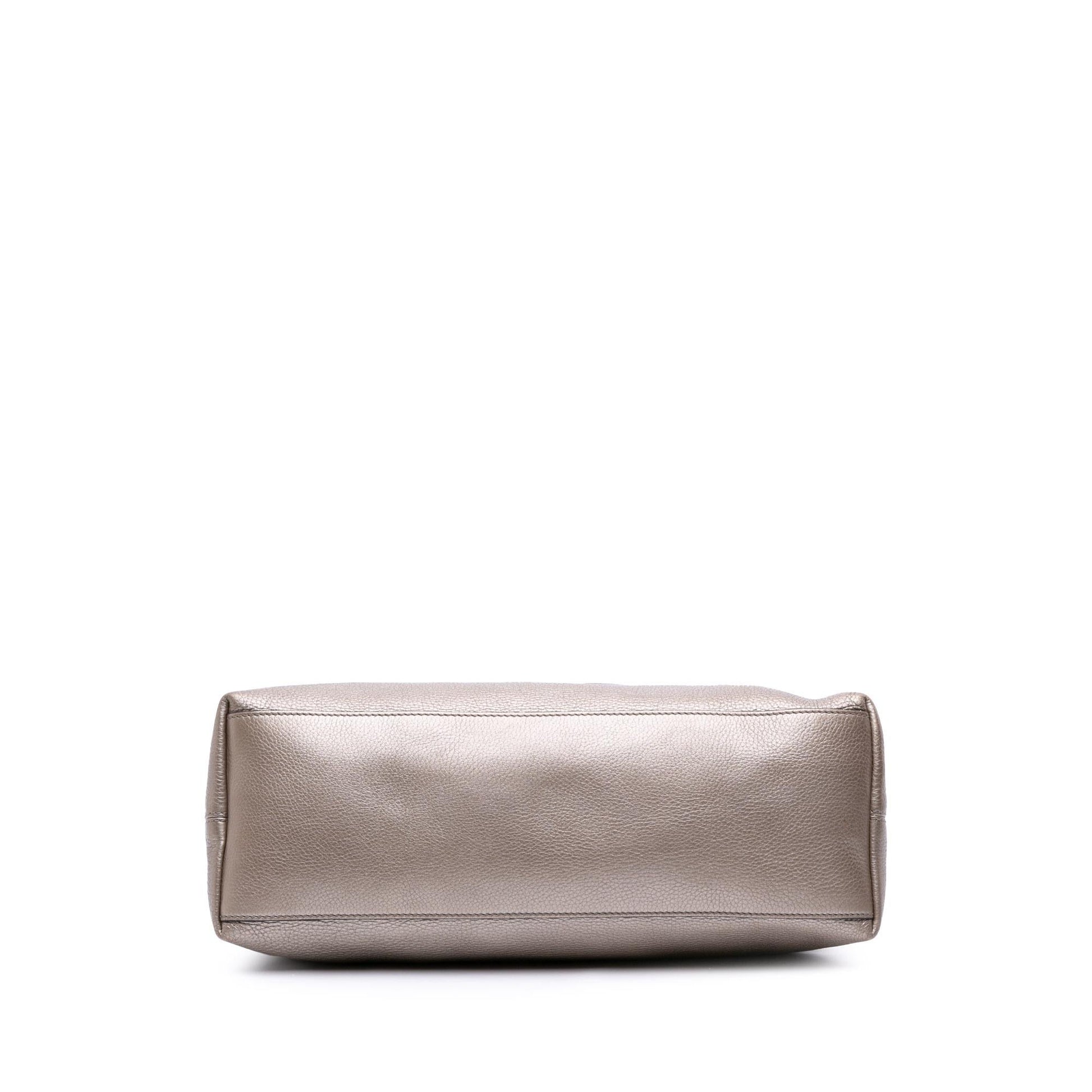 Gucci Medium Leather Soho Chain Tote