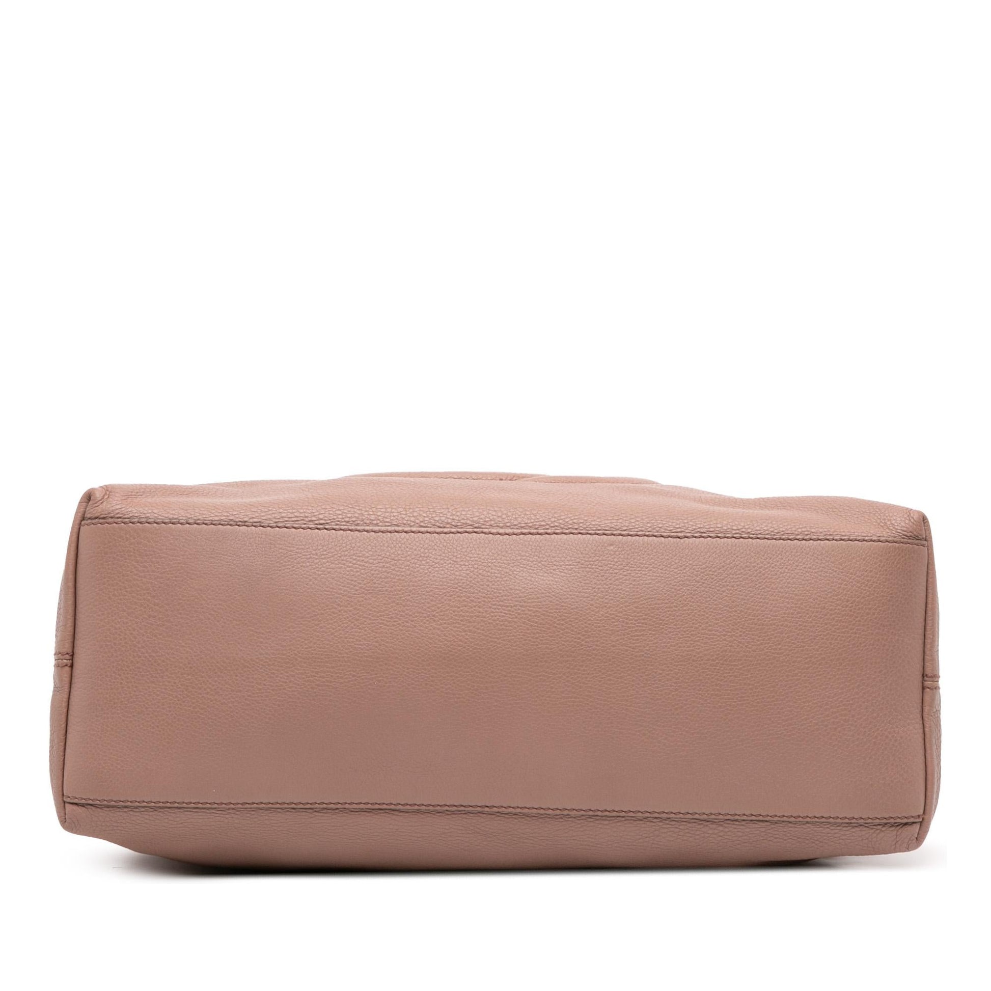 Gucci Medium Leather Soho Chain Tote