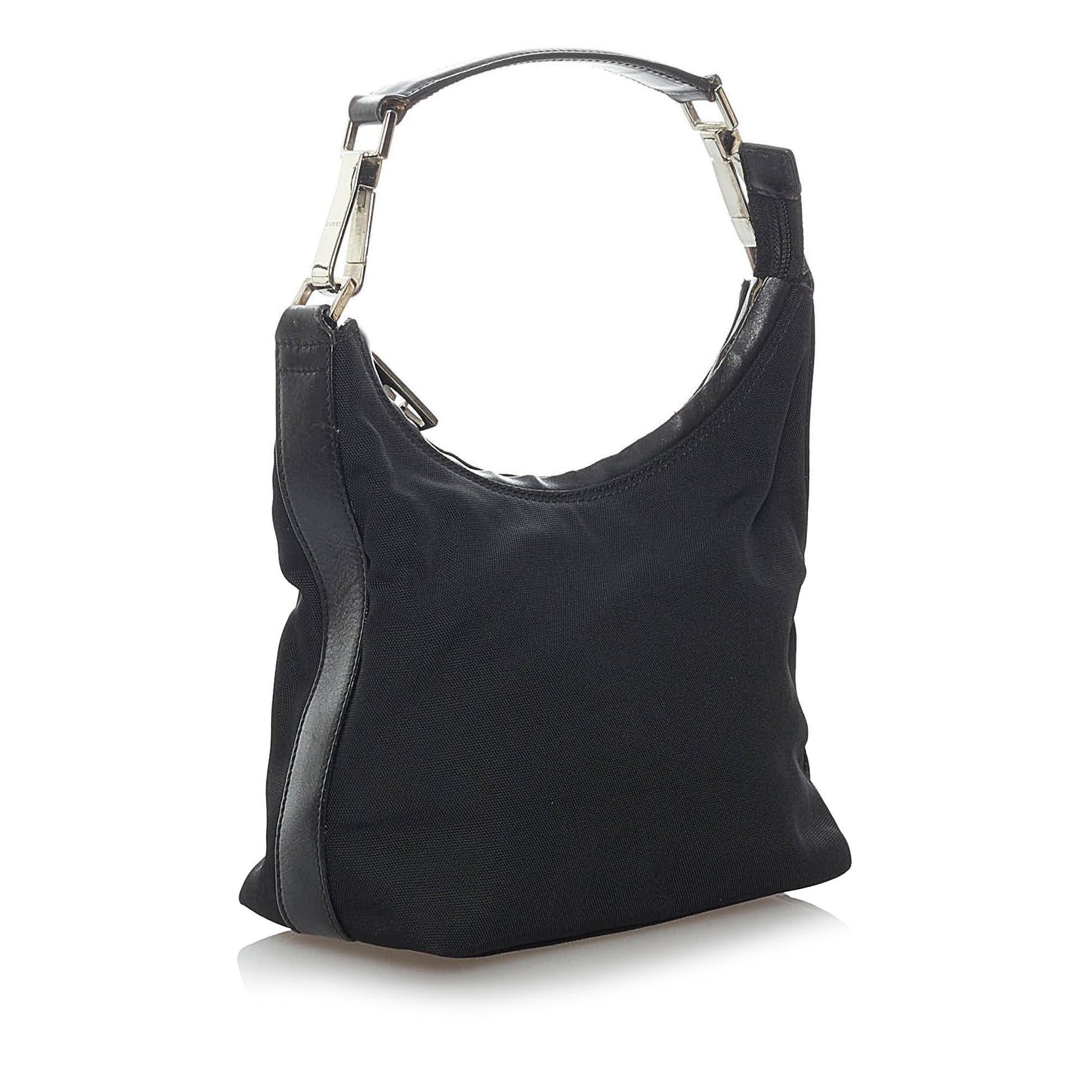 Gucci Nylon Shoulder Bag (SHG-29817)