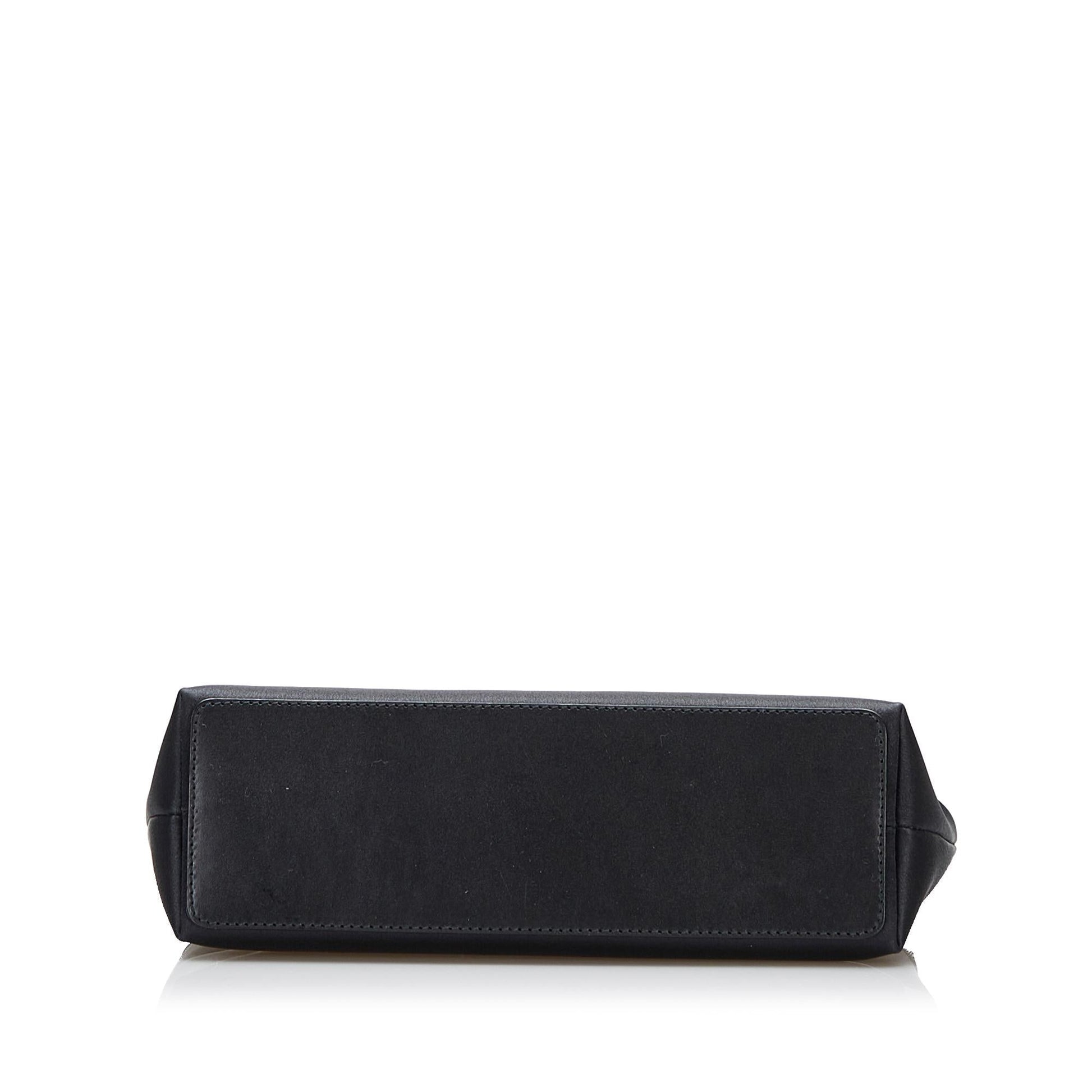 Gucci Satin Shoulder Bag (SHG-NnlyoT)