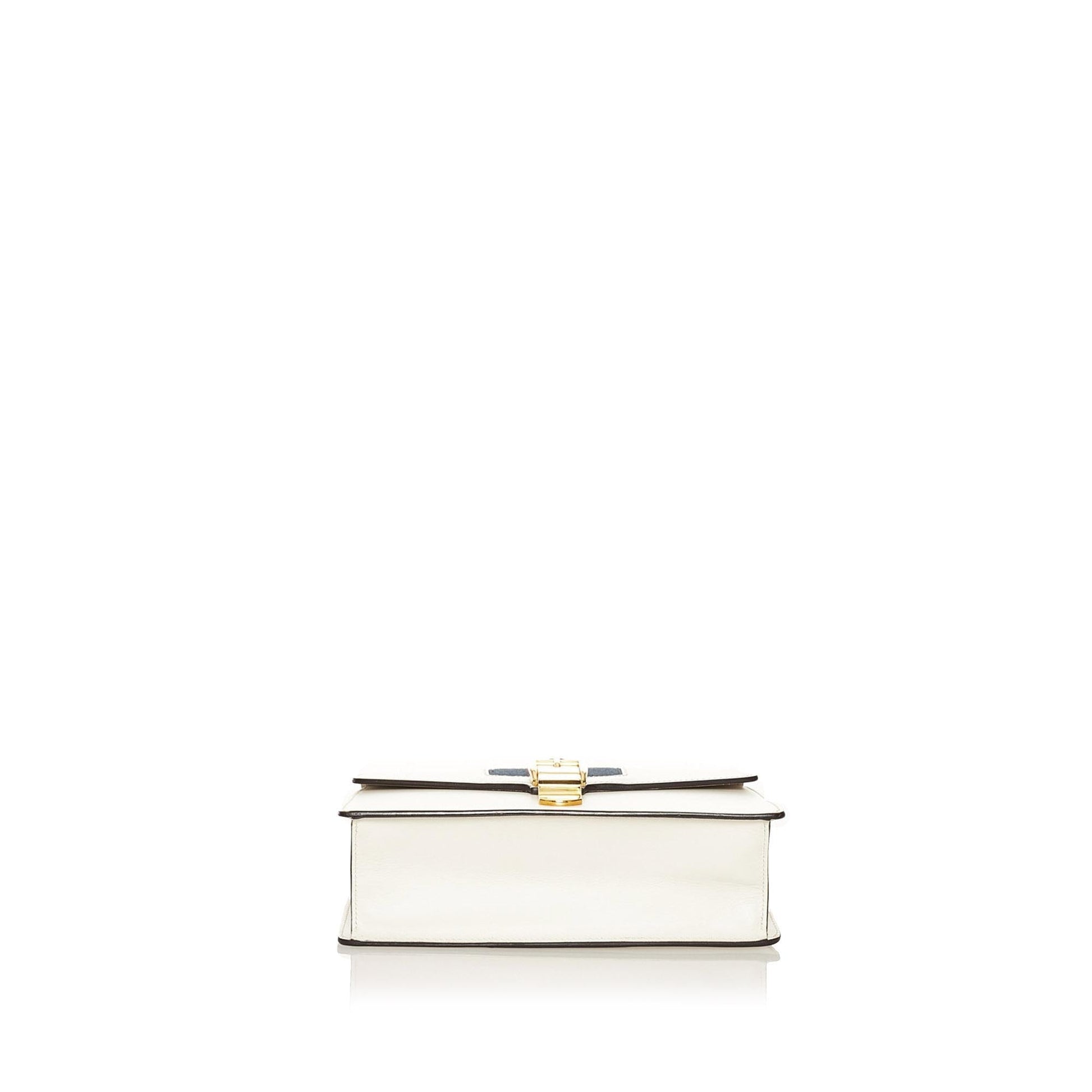 Gucci Sylvie Shoulder Bag (SHG-34564)