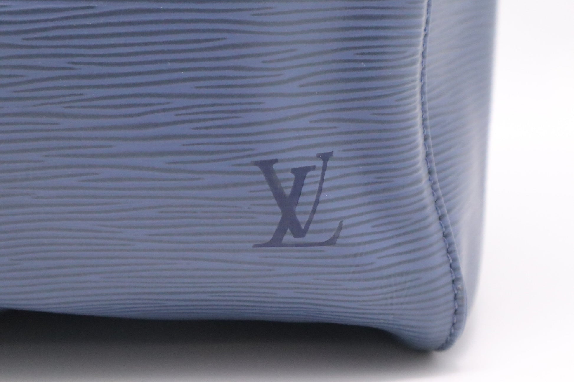 Louis Vuitton Keepall 45 in Navy Blue Epi Leather