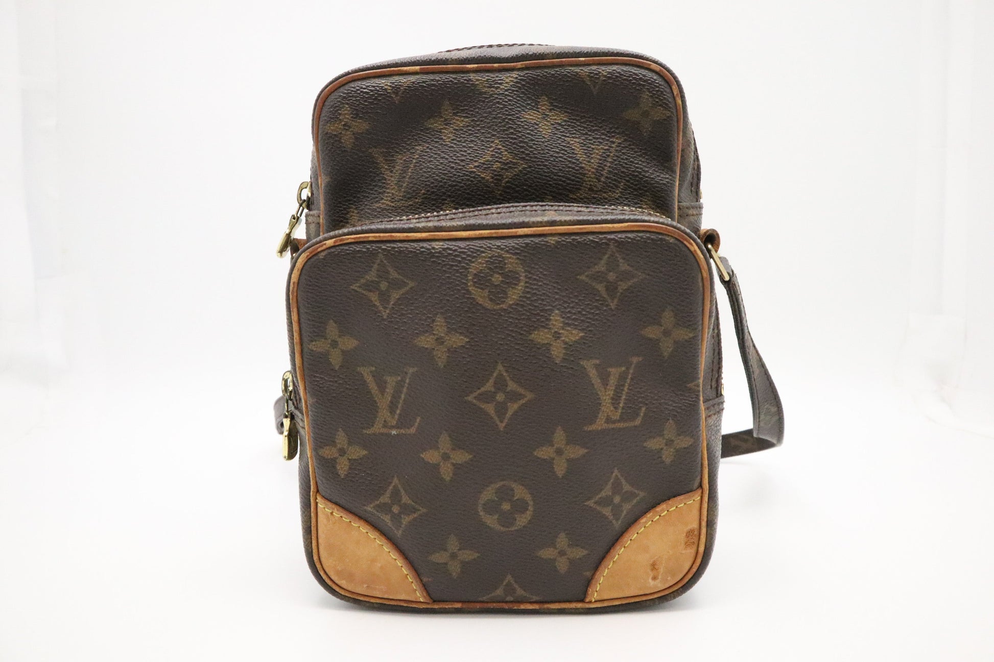 Louis Vuitton Amazone MM in Monogram Canvas