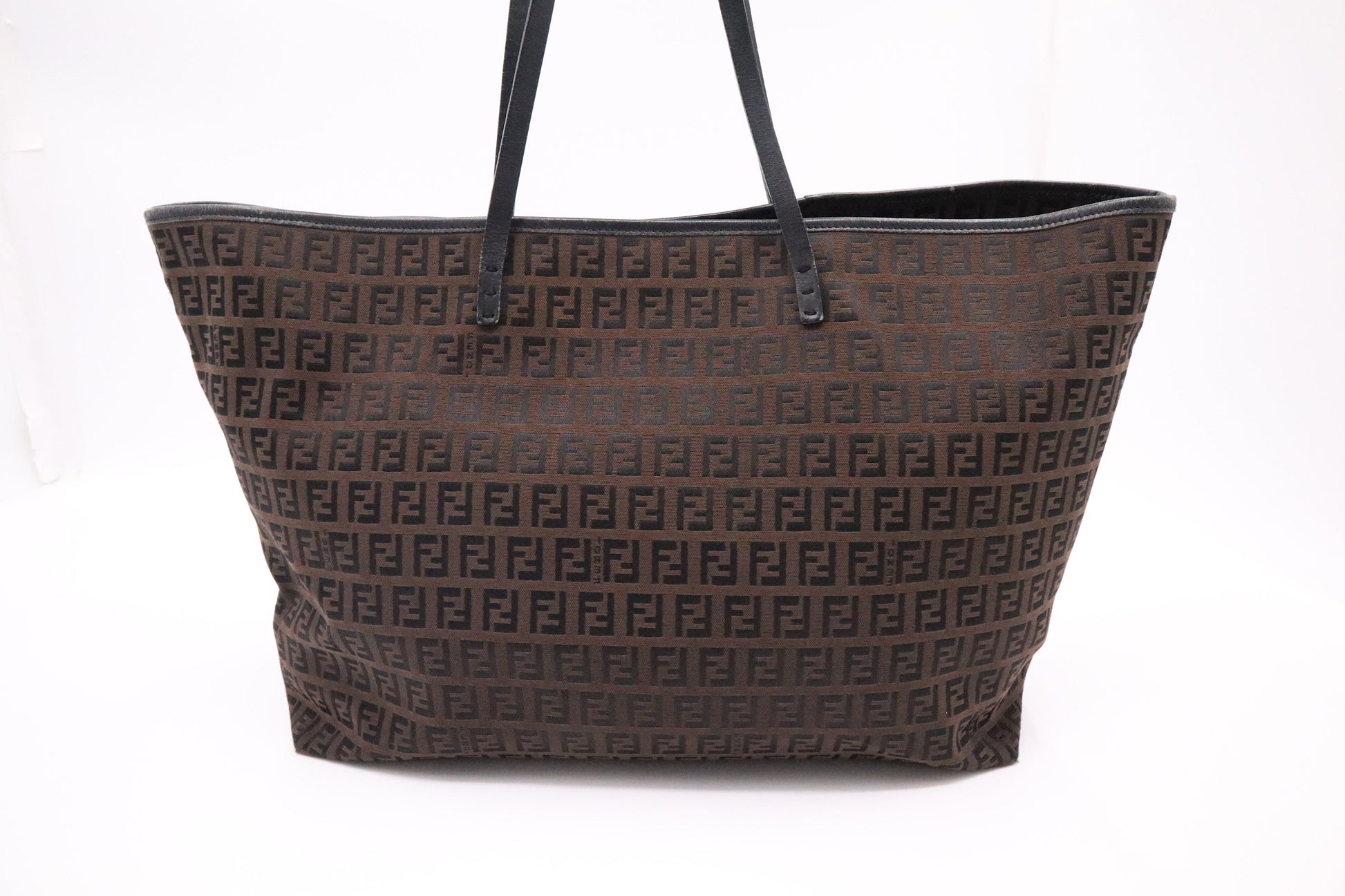 Fendi Tote Bag in Brown Zucca Canvas