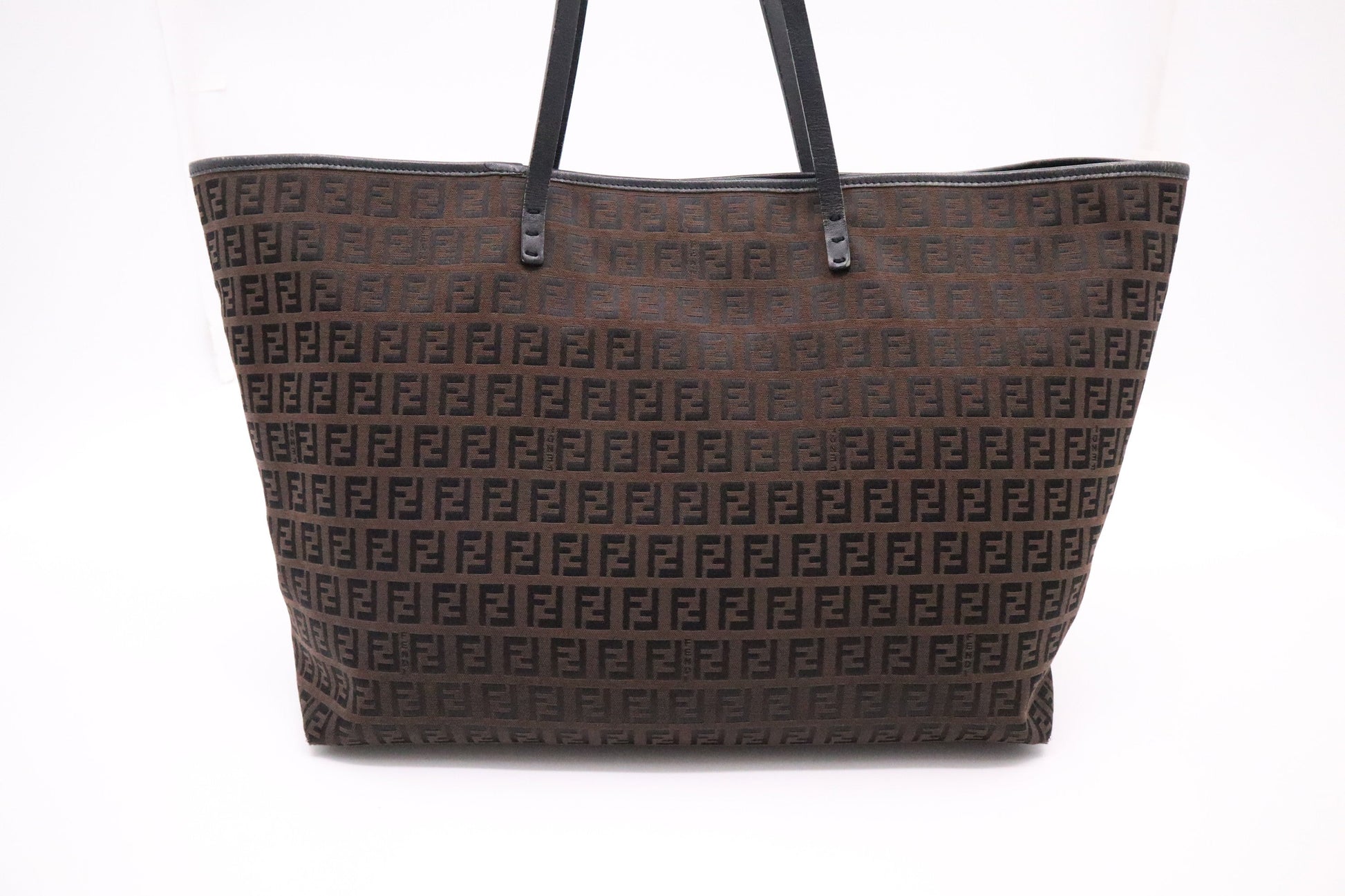 Fendi Tote Bag in Brown Zucca Canvas