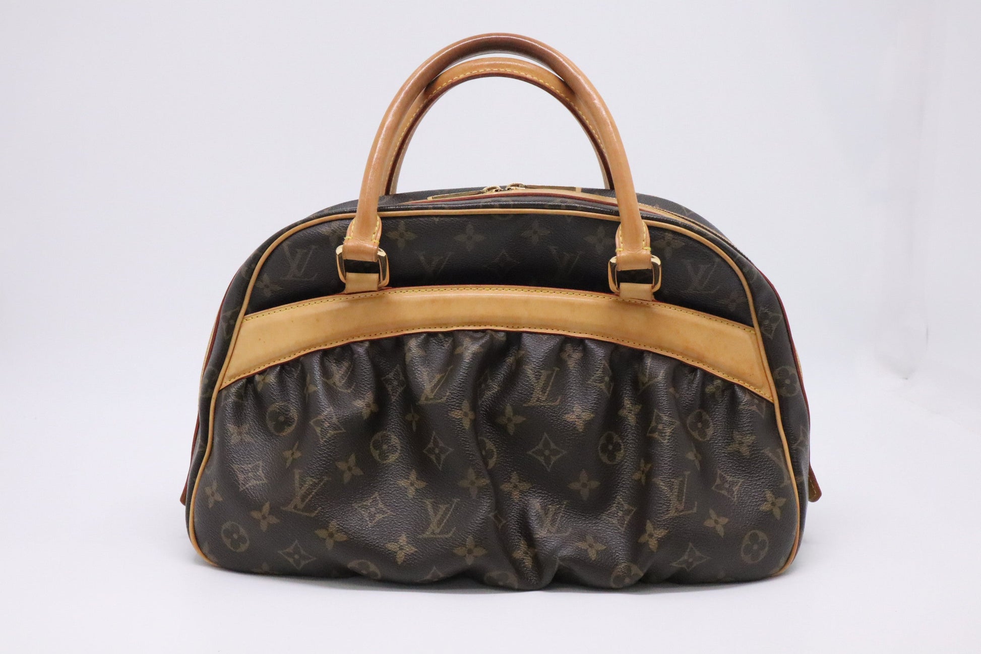 Luxury Women's Handbag | Louis Vuitton Mizi in Monogram Canvas