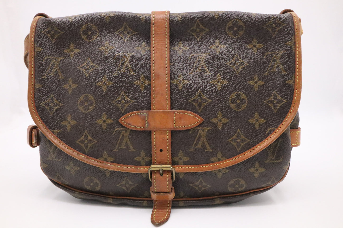 Louis Vuitton Saumur 30 in Monogram Canvas