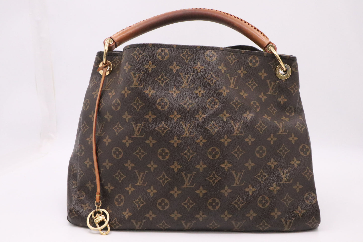 Louis Vuitton Artsy MM in Monogram Canvas