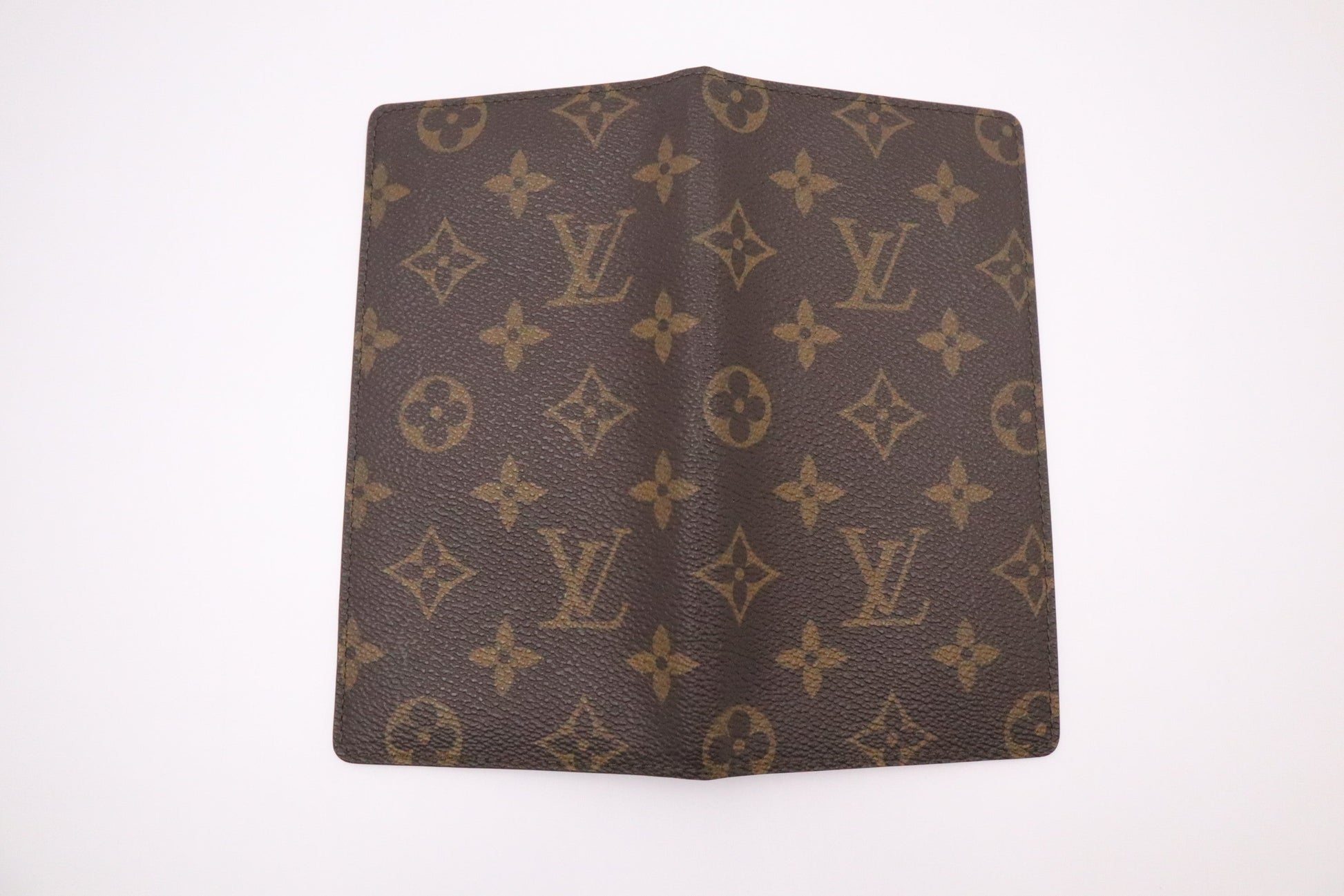Louis Vuitton Checkbook Holder in Monogram Canvas