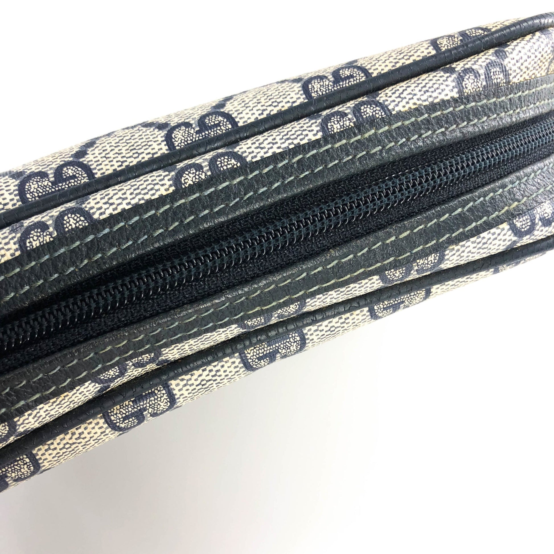 Gucci Leather Canvas Shoulder Bag