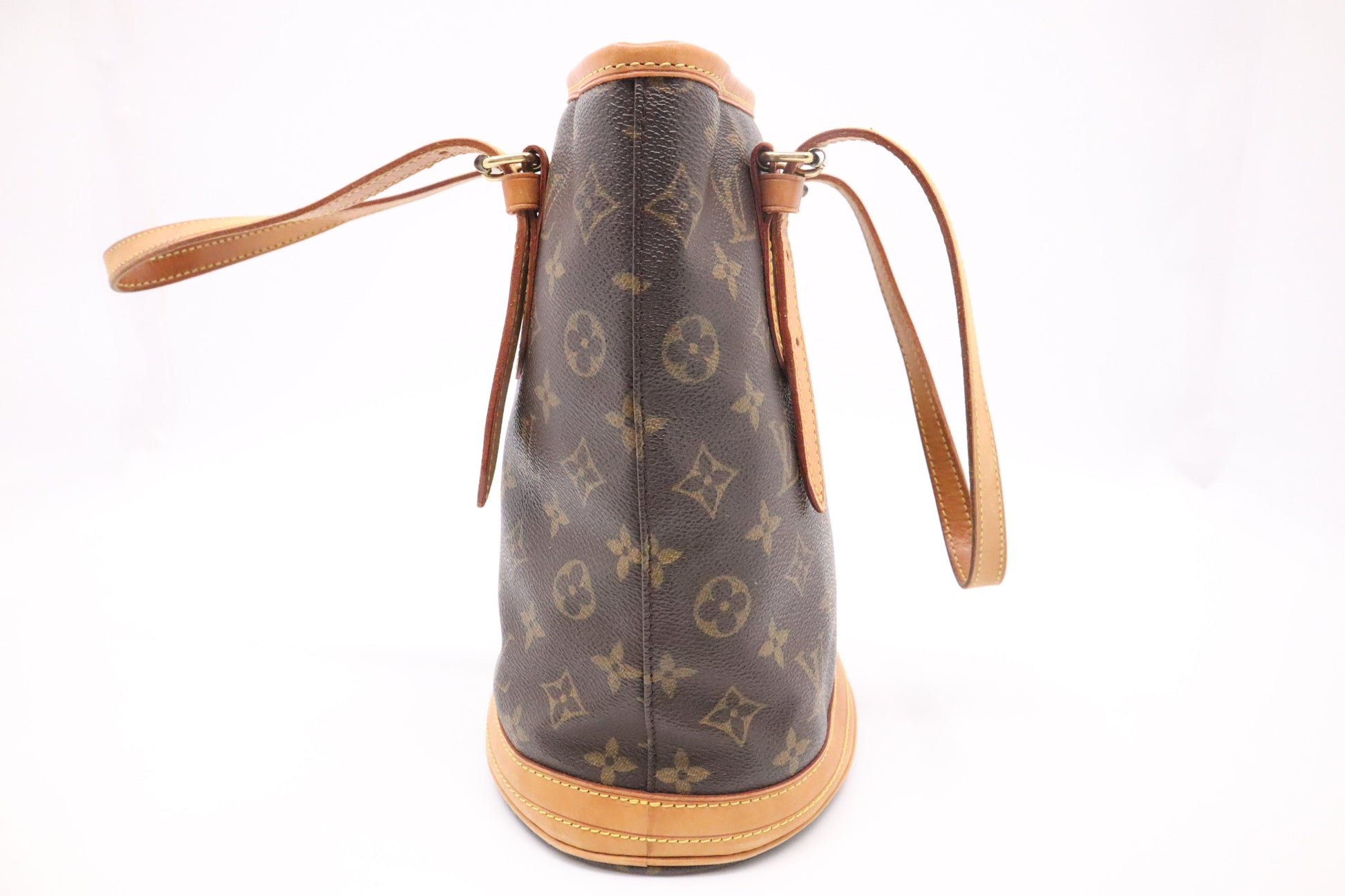 Louis Vuitton Bucket PM in Monogram Canvas