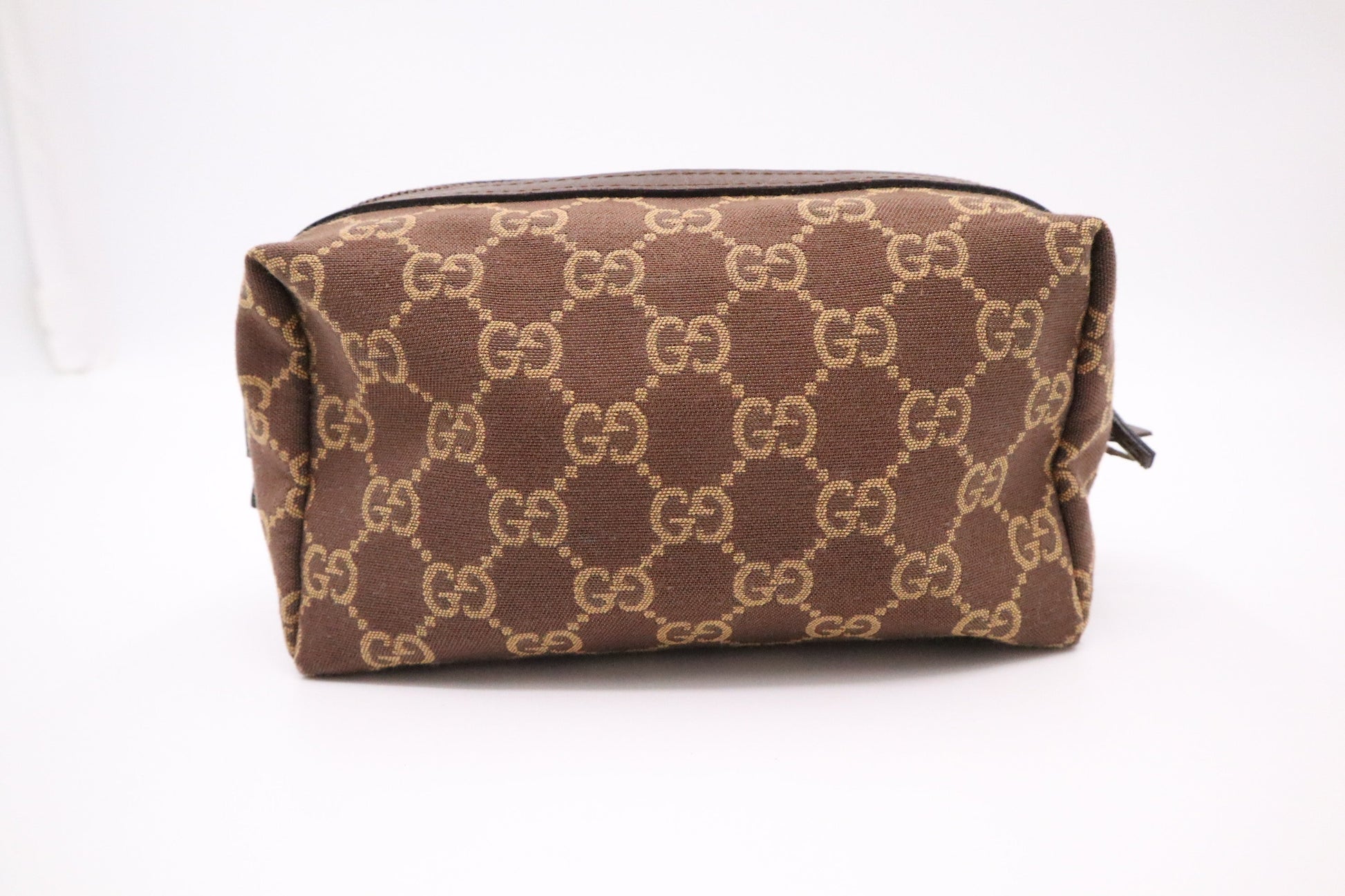 Gucci Pouch in Brown GG Canvas