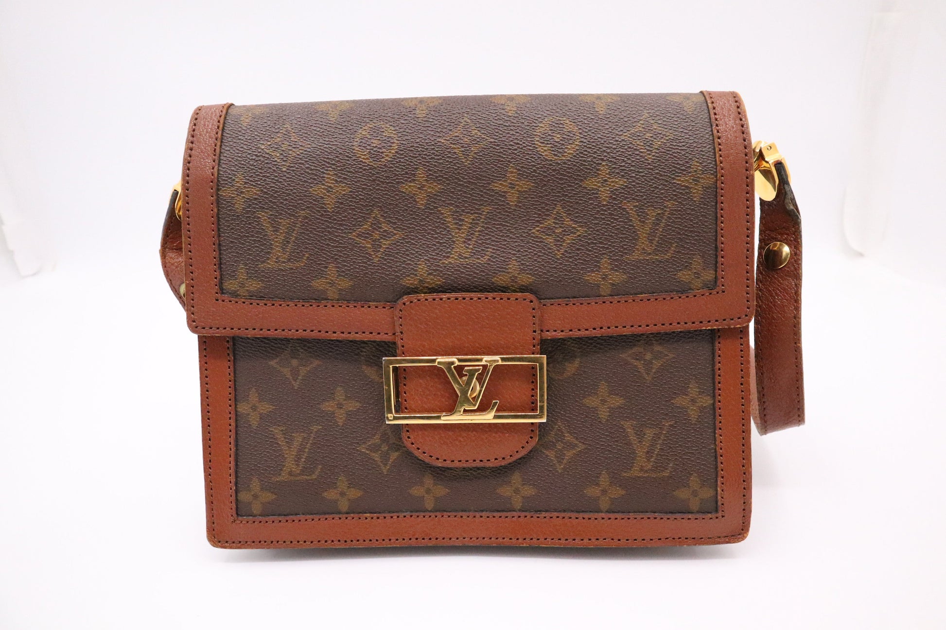 Louis Vuitton Sac Dauphine in Monogram Canvas
