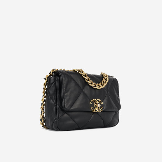 Chanel Chanel 19 - Small