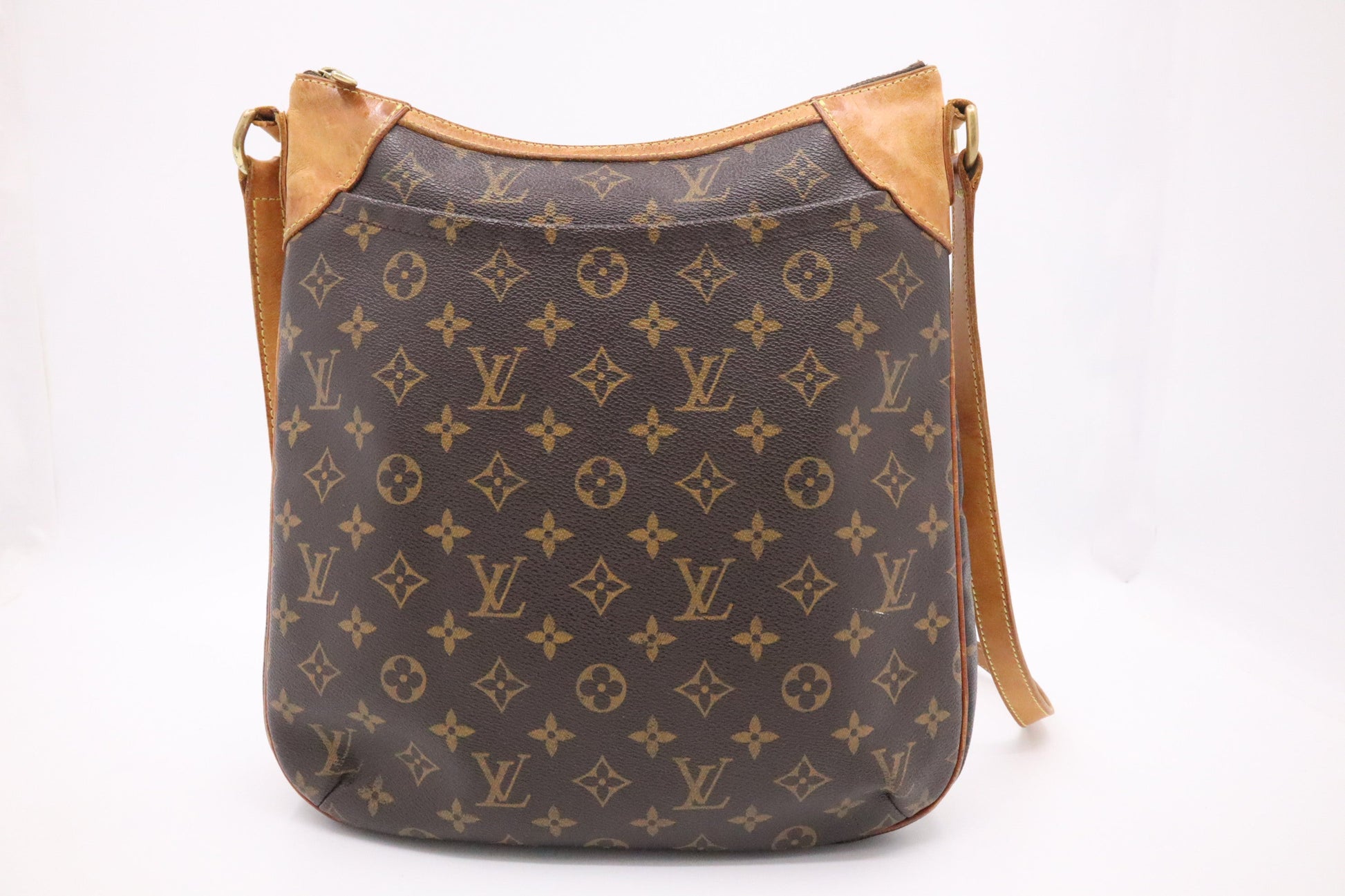 Louis Vuitton Odeon MM in Monogram Canvas