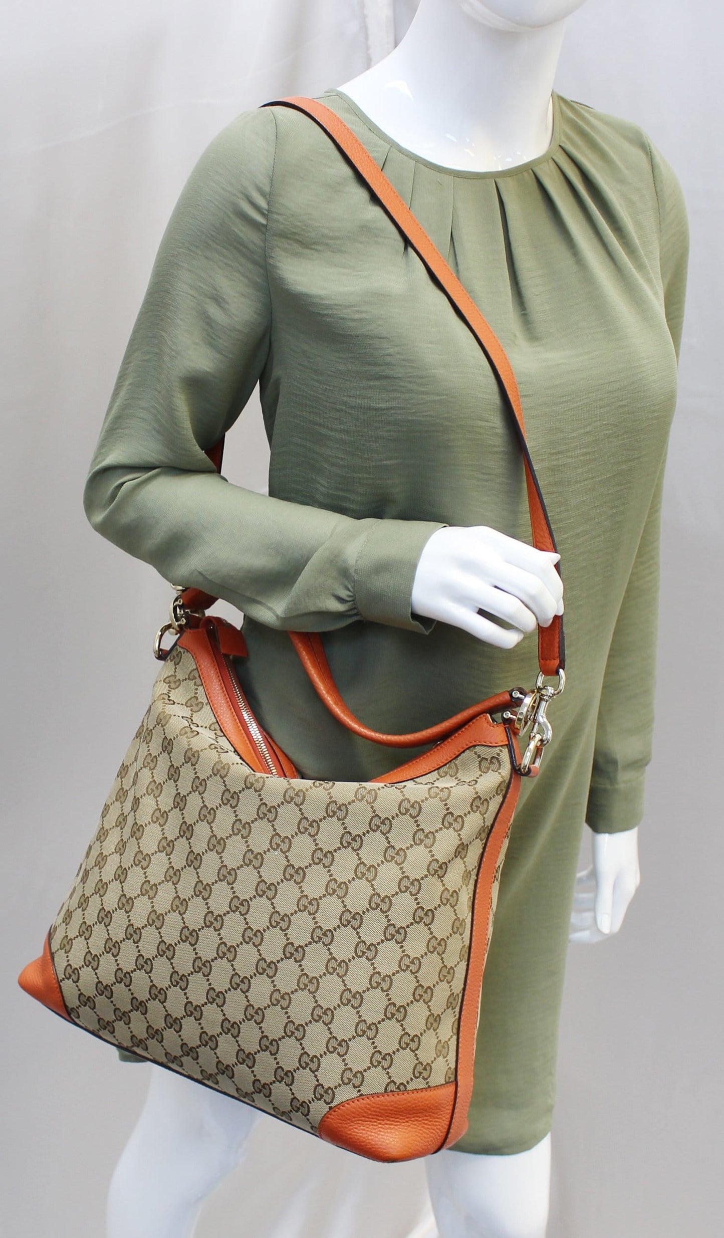 GUCCI Beige GG Canvas Miss GG Hobo Bag