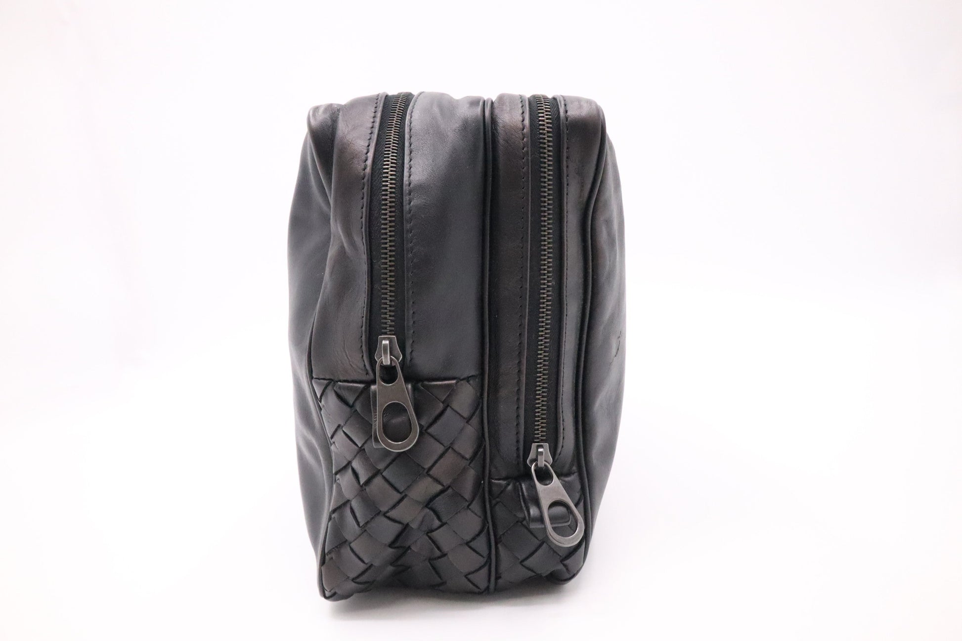 Bottega Veneta Pouch in Black Leather