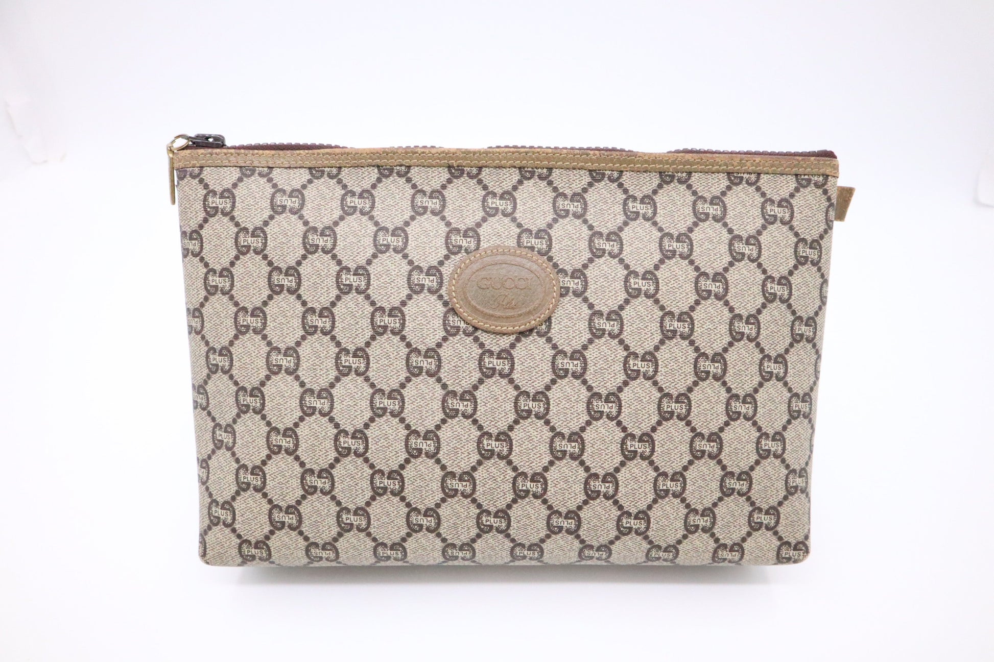 Gucci Plus Pouch in GG Canvas