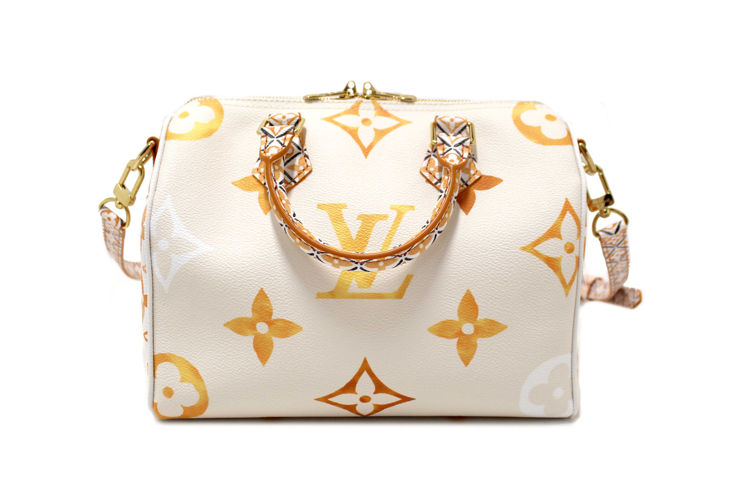 NEW Louis Vuitton Limited Edition Beige/Orange Monogram Giant By The Pool 2.0 25 Bandouliere Bag