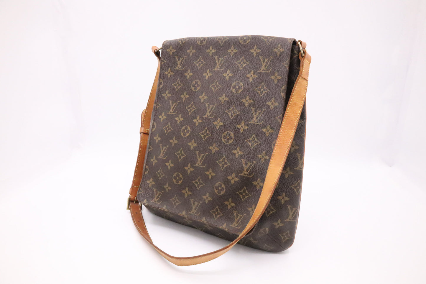 Louis Vuitton Mtte Salsa MM in Monogram Canvas