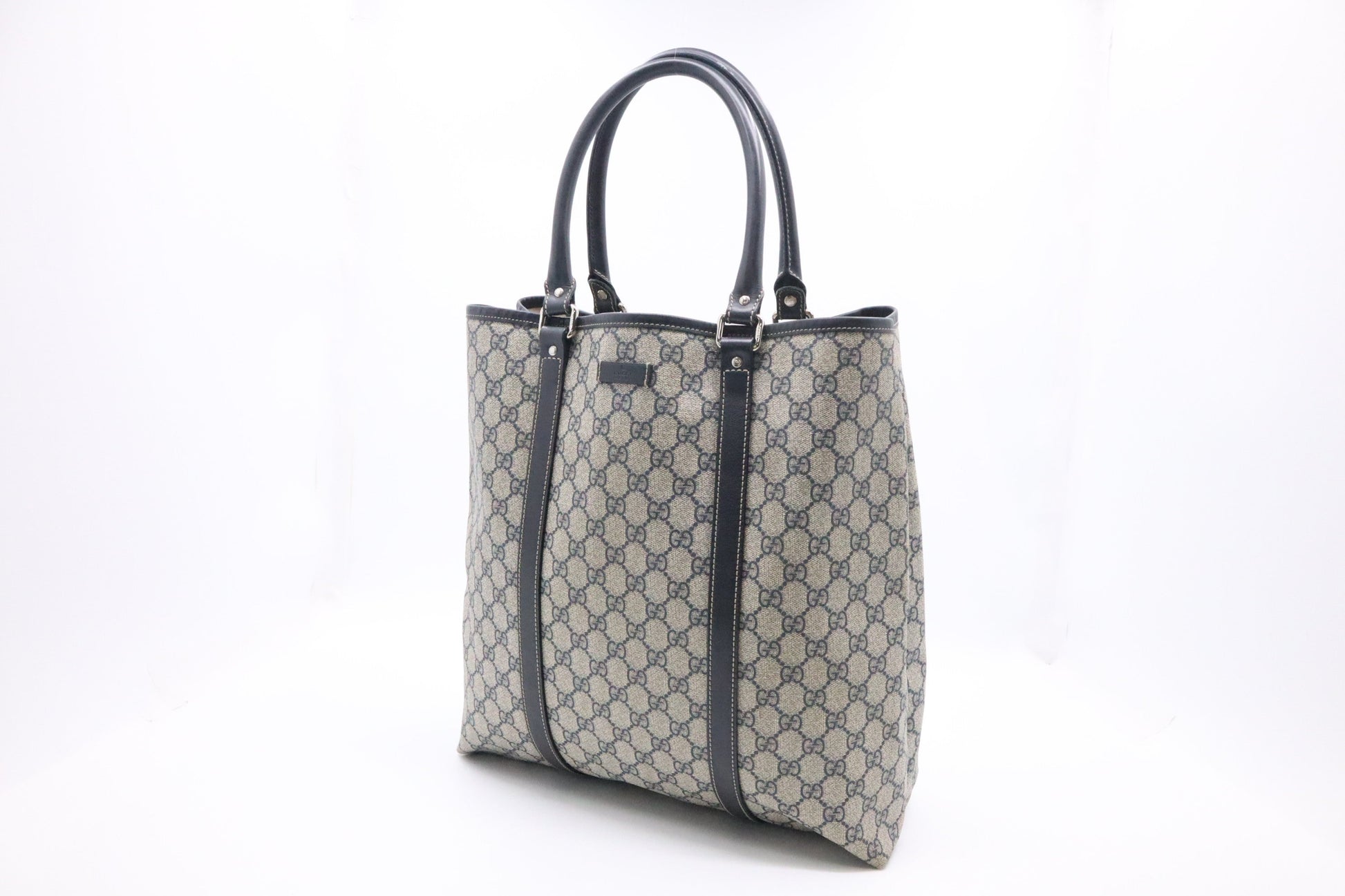 Gucci Tote in Navy GG Supreme Canvas